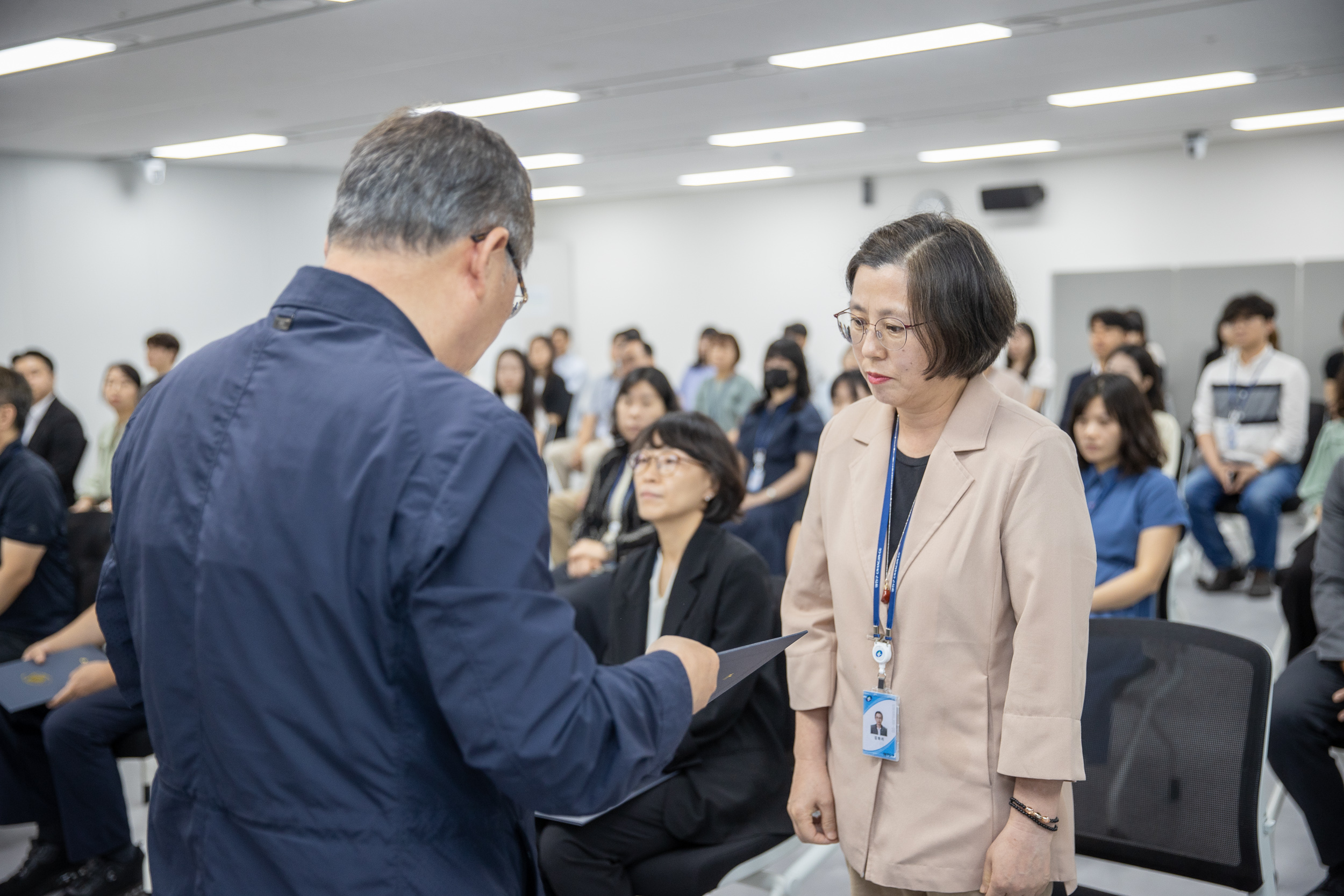 20250630-2025 하반기 정기인사 발령장 수여식 20250630-116877_L_123001.jpg