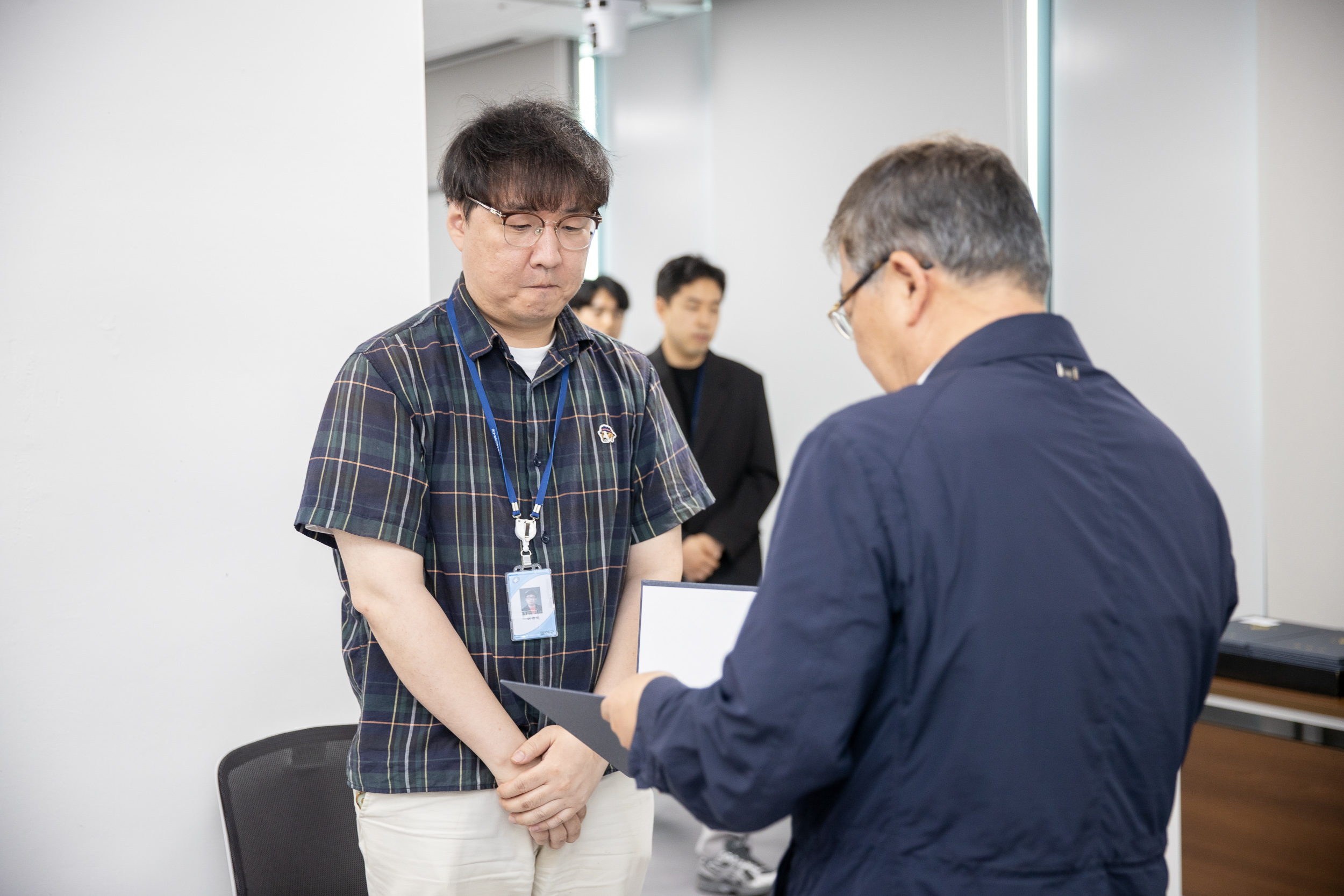20250630-2025 하반기 정기인사 발령장 수여식 20250630-116907_L_123001.jpg