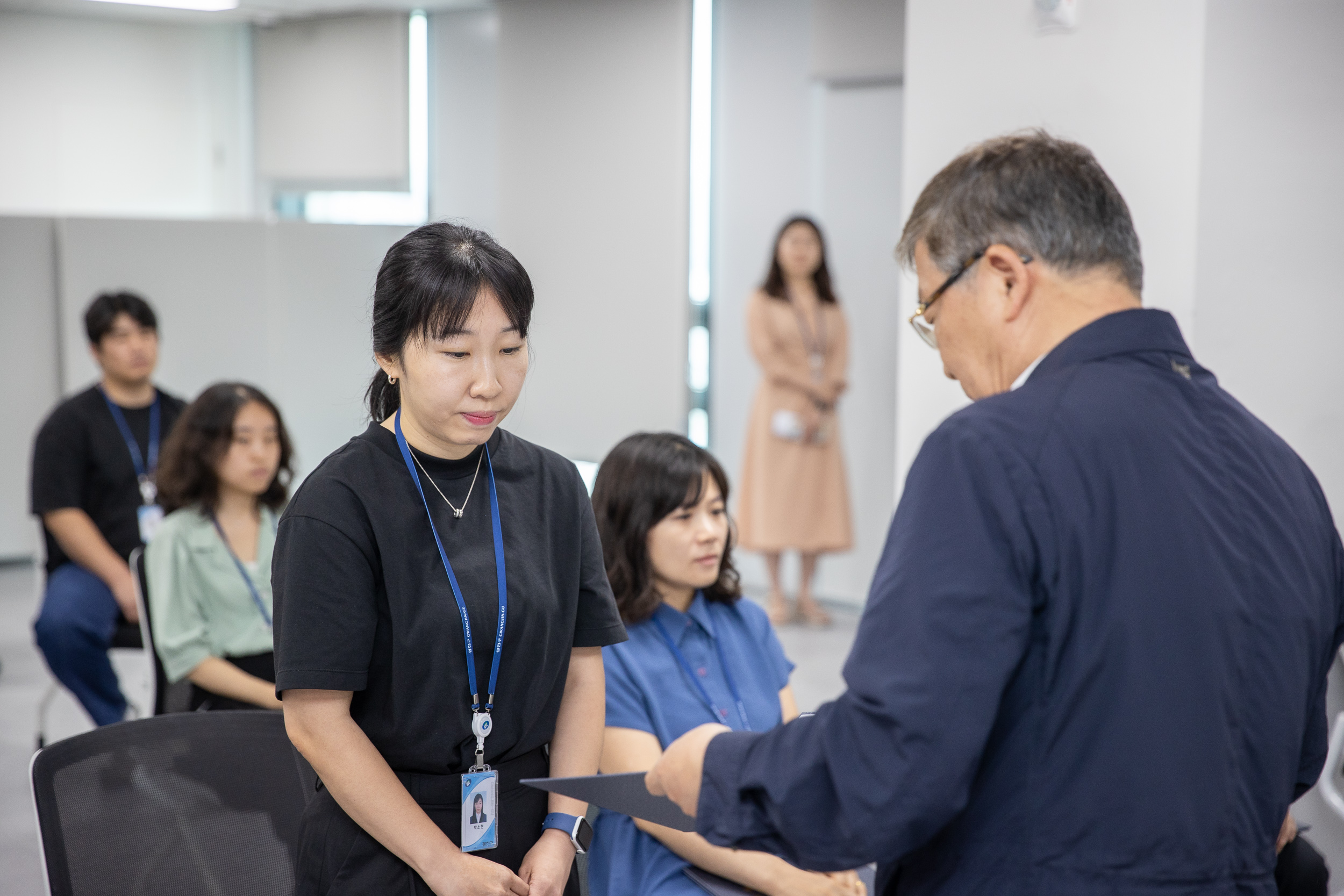 20250630-2025 하반기 정기인사 발령장 수여식 20250630-116934_L_123001.jpg