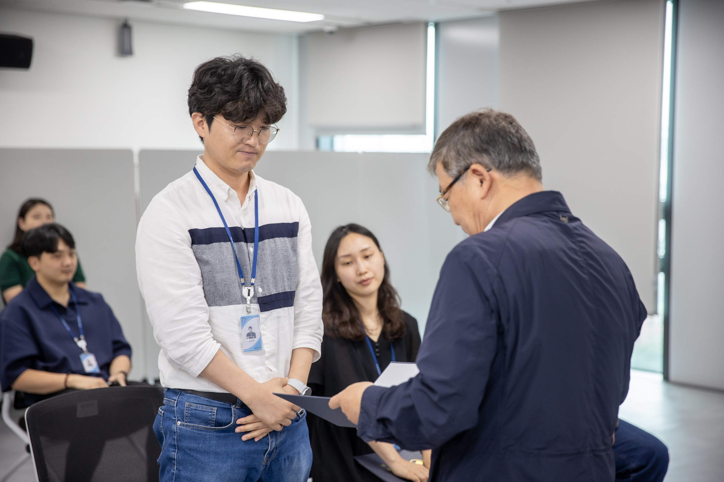 20250630-2025 하반기 정기인사 발령장 수여식 20250630-117131_L_123003.jpg