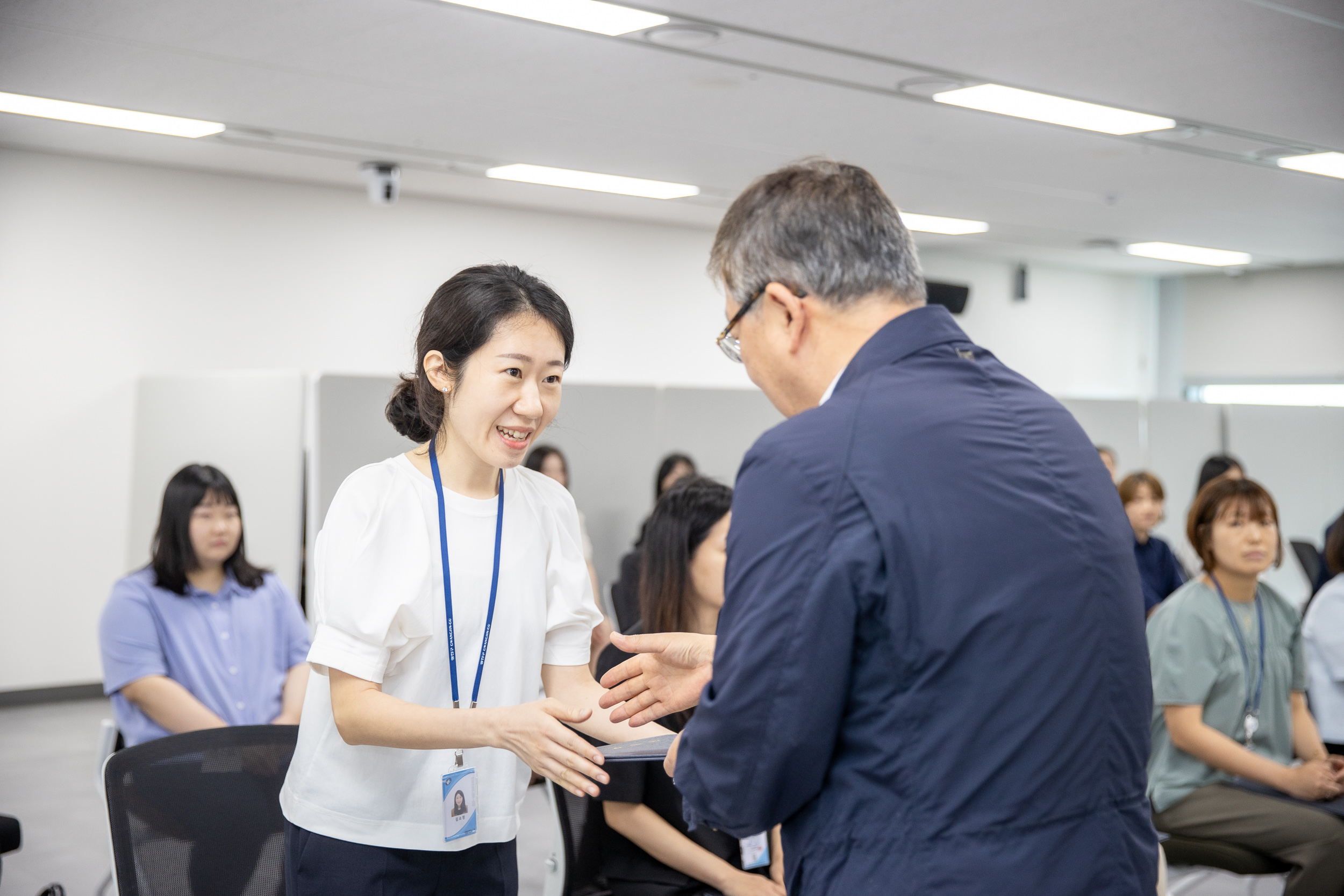 20250630-2025 하반기 정기인사 발령장 수여식 20250630-117214_L_123003.jpg