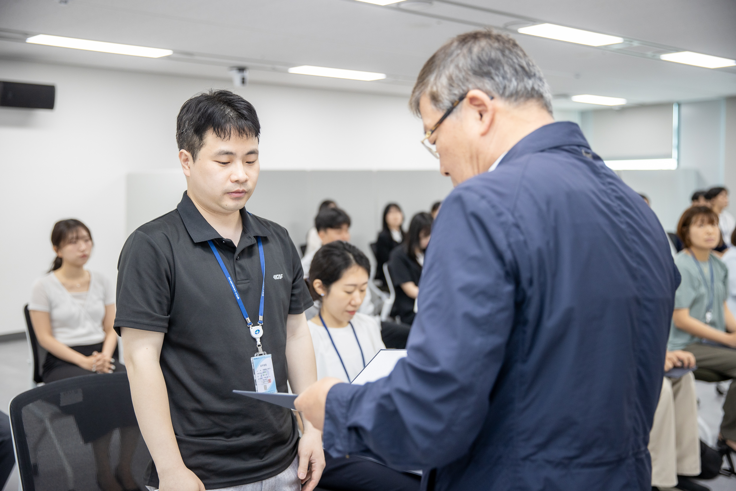 20250630-2025 하반기 정기인사 발령장 수여식 20250630-117217_L_123004.jpg