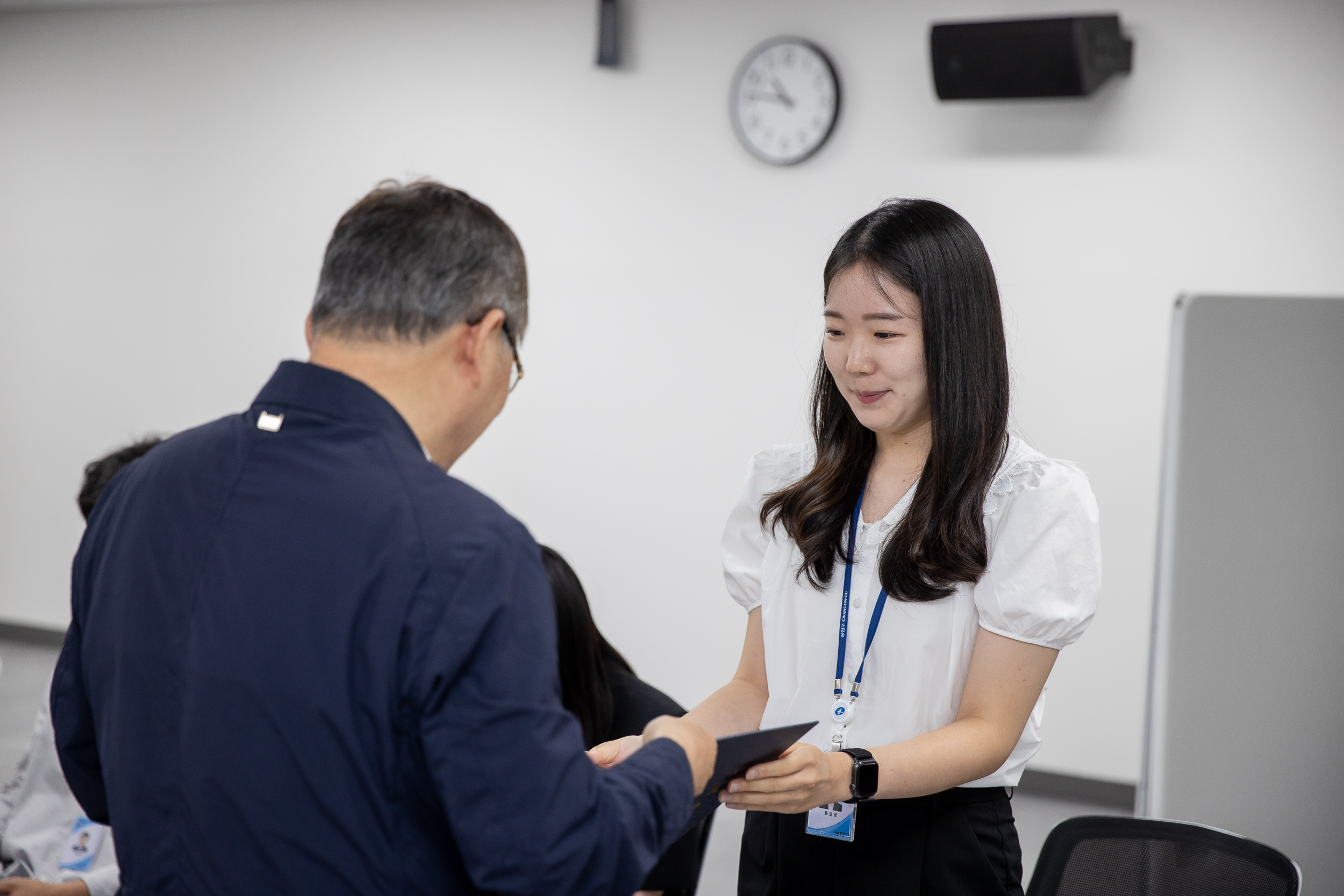 20250630-2025 하반기 정기인사 발령장 수여식 20250630-117283_L_123004.jpg