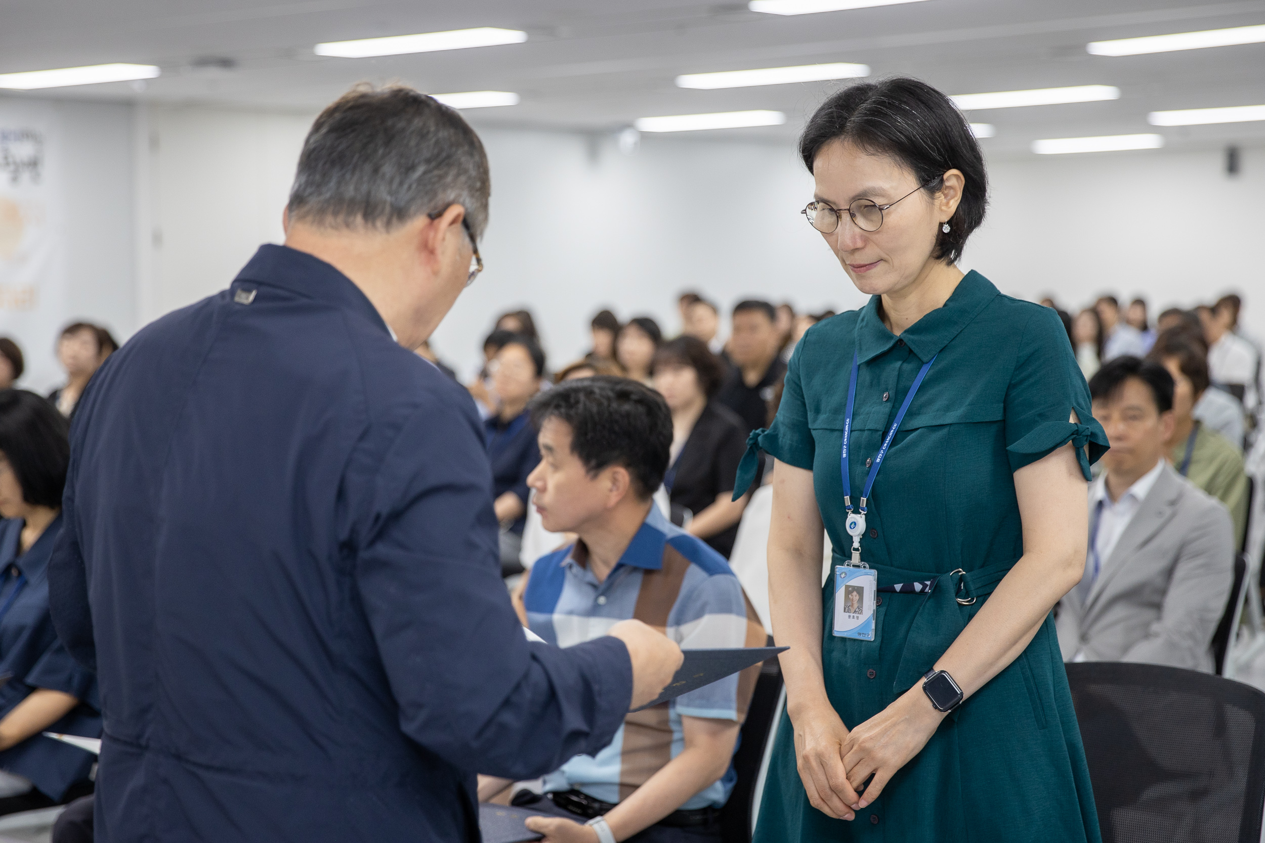 20250630-2025 하반기 정기인사 발령장 수여식 20250630-116398_L_122957.jpg
