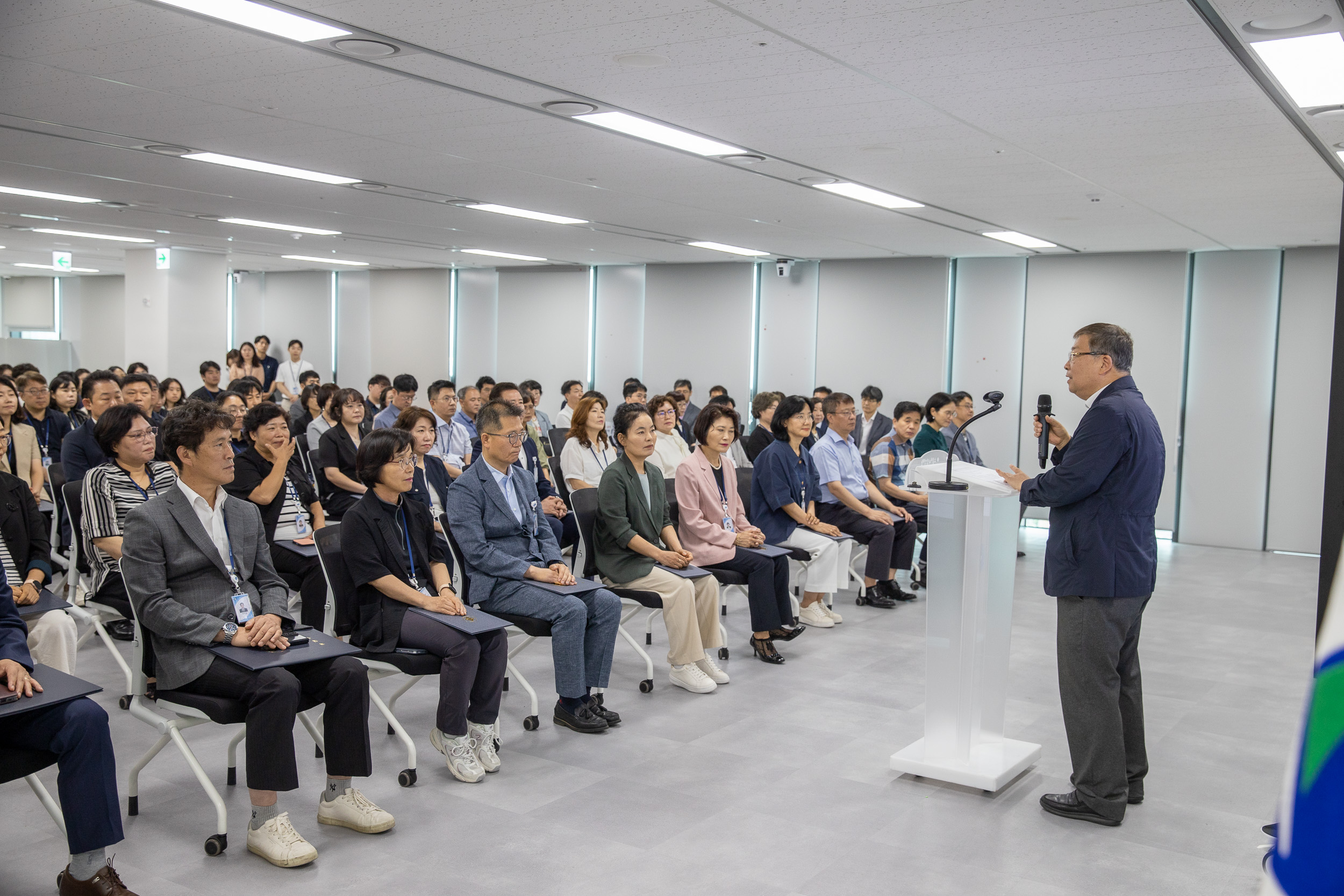 20250630-2025 하반기 정기인사 발령장 수여식 20250630-117454_L_123005.jpg