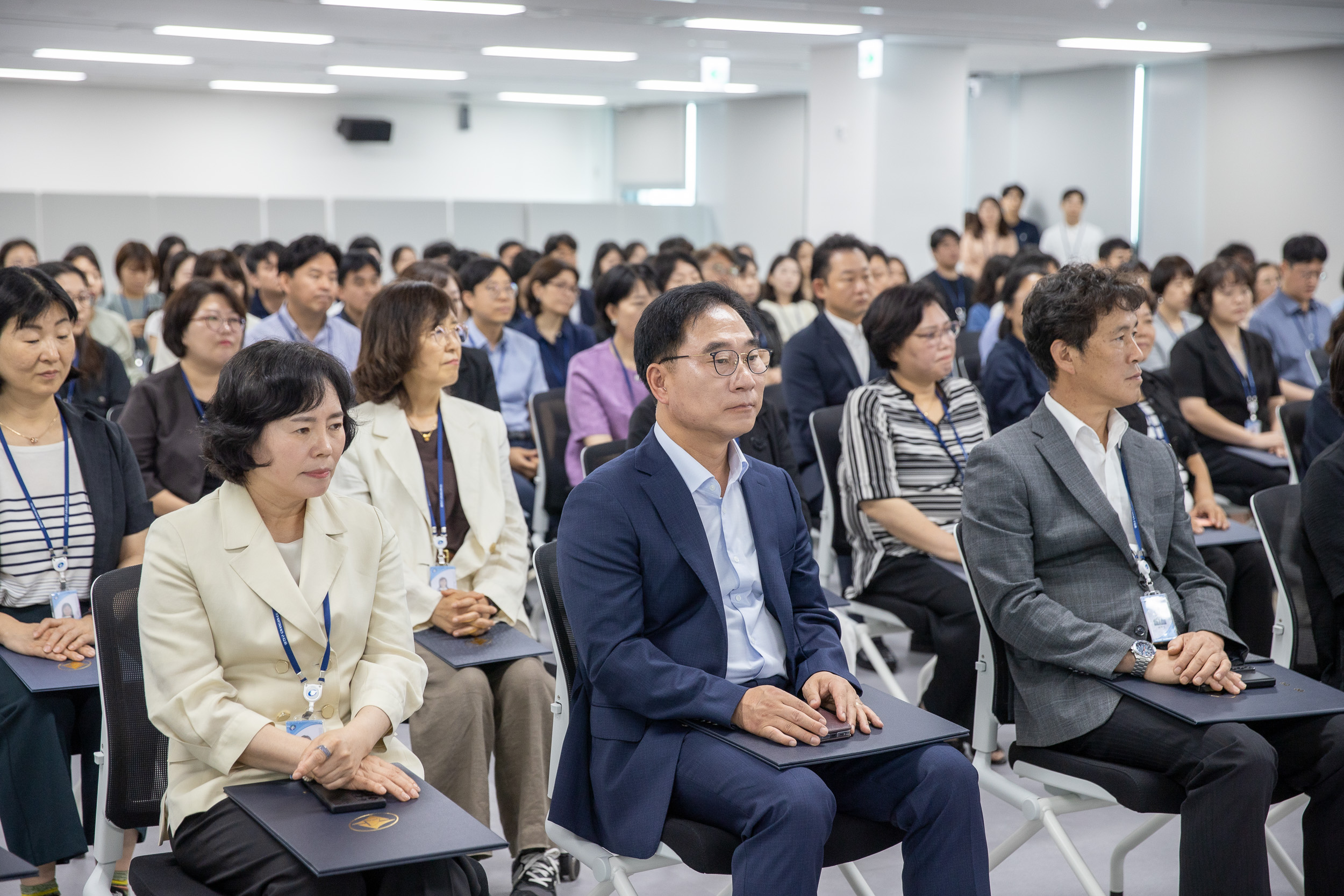 20250630-2025 하반기 정기인사 발령장 수여식 20250630-117468_L_123005.jpg