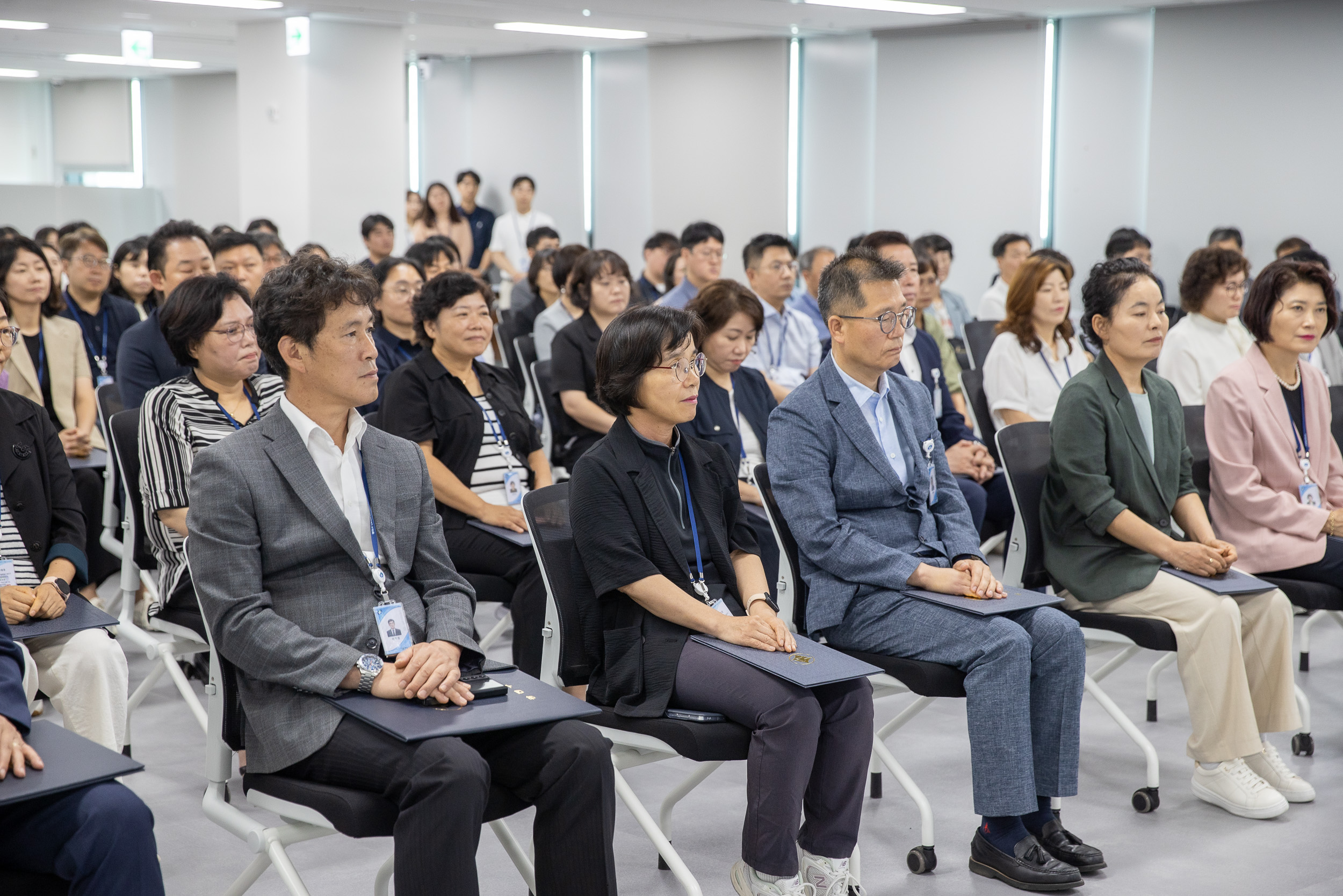 20250630-2025 하반기 정기인사 발령장 수여식 20250630-117476_L_123005.jpg