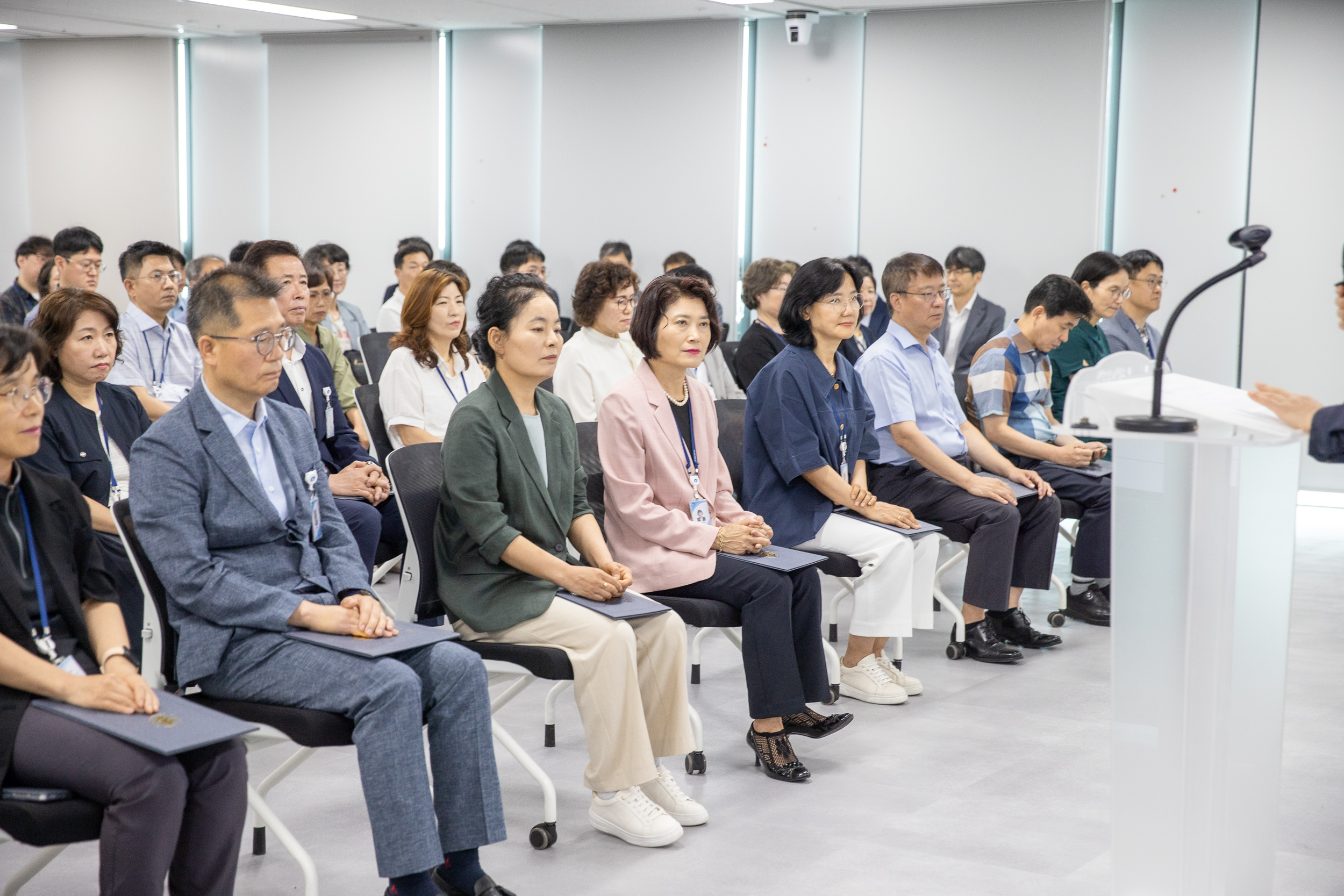20250630-2025 하반기 정기인사 발령장 수여식 20250630-117490_L_123005.jpg