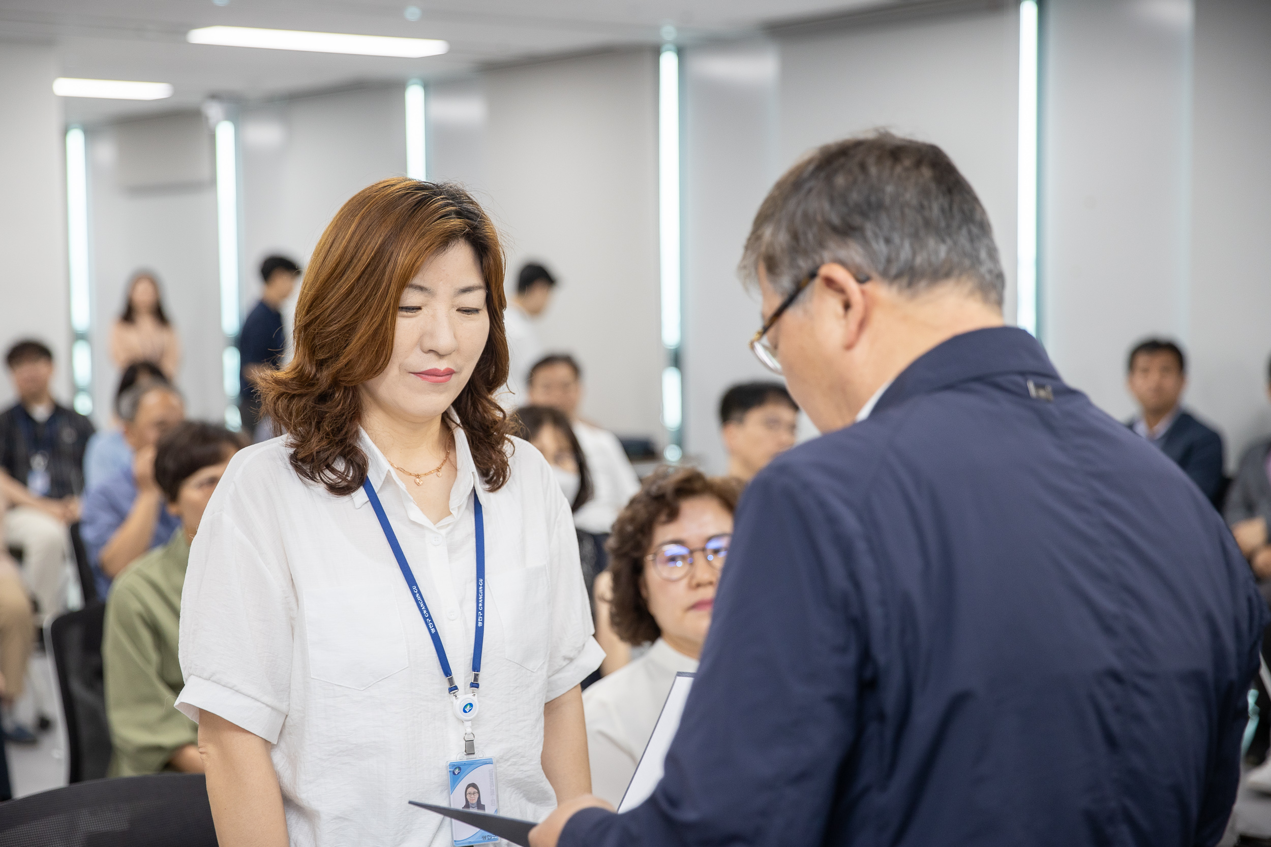 20250630-2025 하반기 정기인사 발령장 수여식 20250630-116457_L_122958.jpg