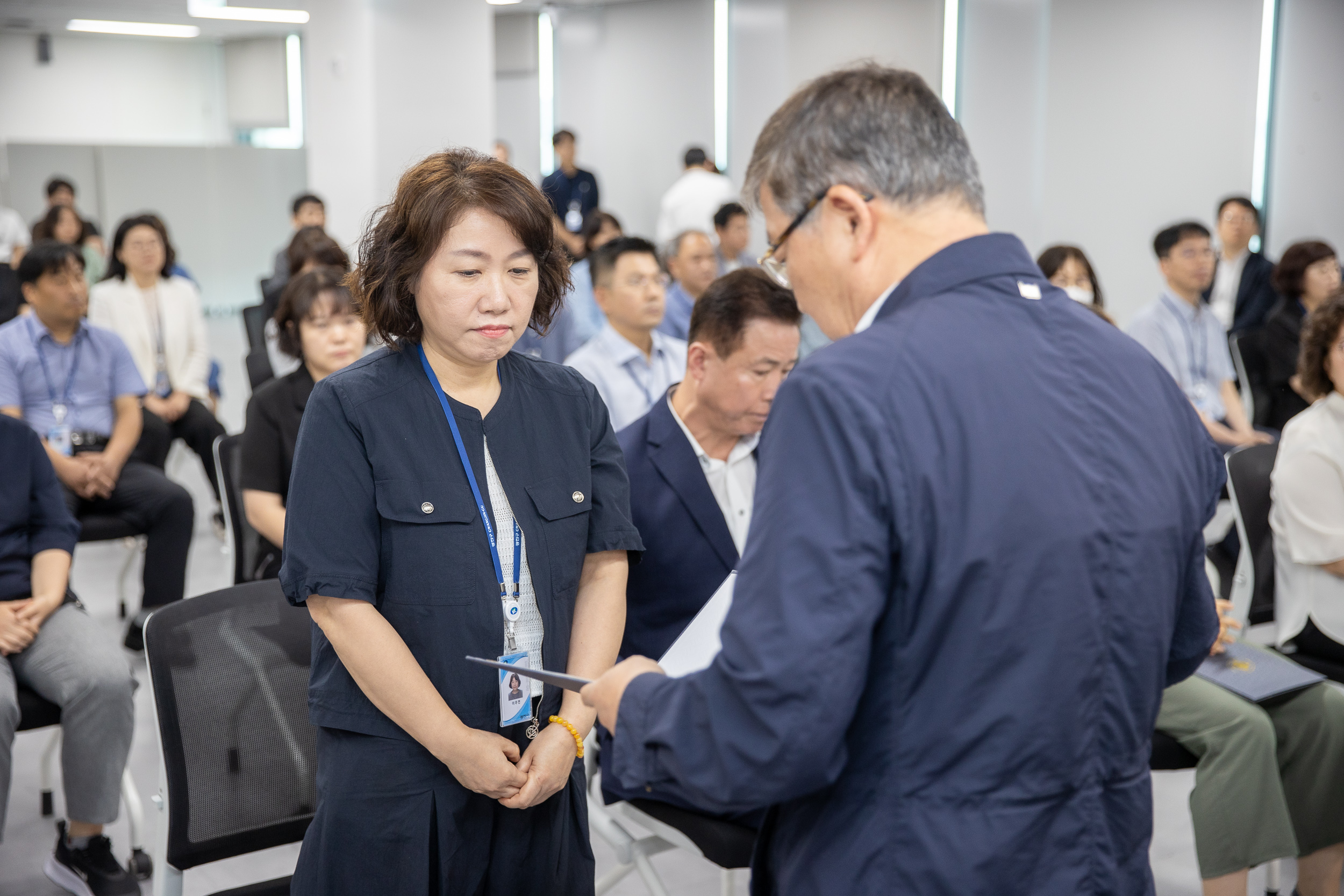 20250630-2025 하반기 정기인사 발령장 수여식 20250630-116472_L_122958.jpg