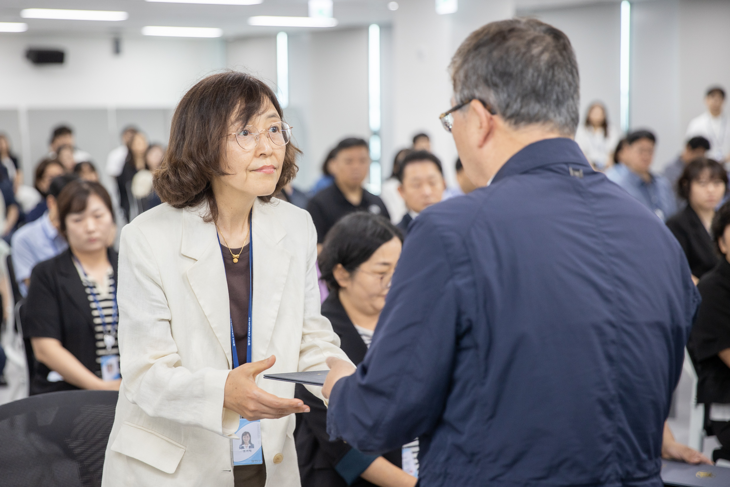 20250630-2025 하반기 정기인사 발령장 수여식 20250630-116524_L_122958.jpg
