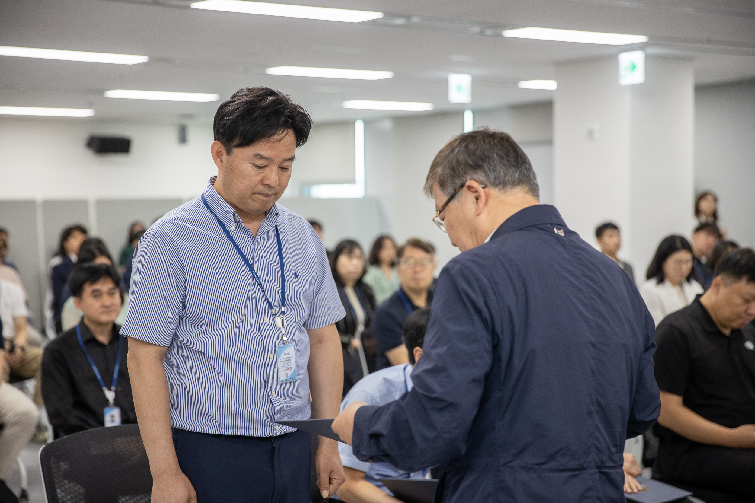 20250630-2025 하반기 정기인사 발령장 수여식 20250630-116751_L_123000.jpg