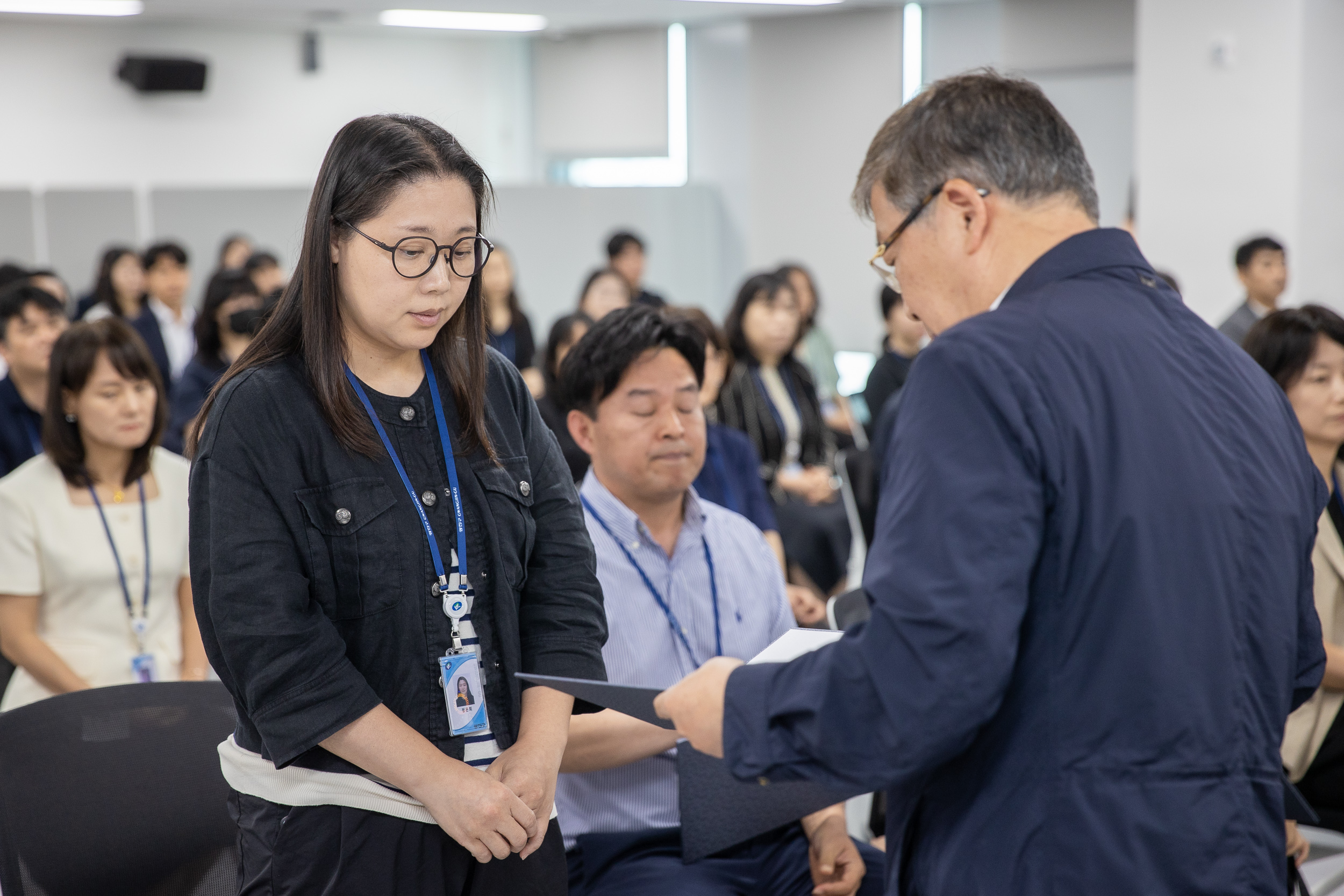 20250630-2025 하반기 정기인사 발령장 수여식 20250630-116761_L_123000.jpg