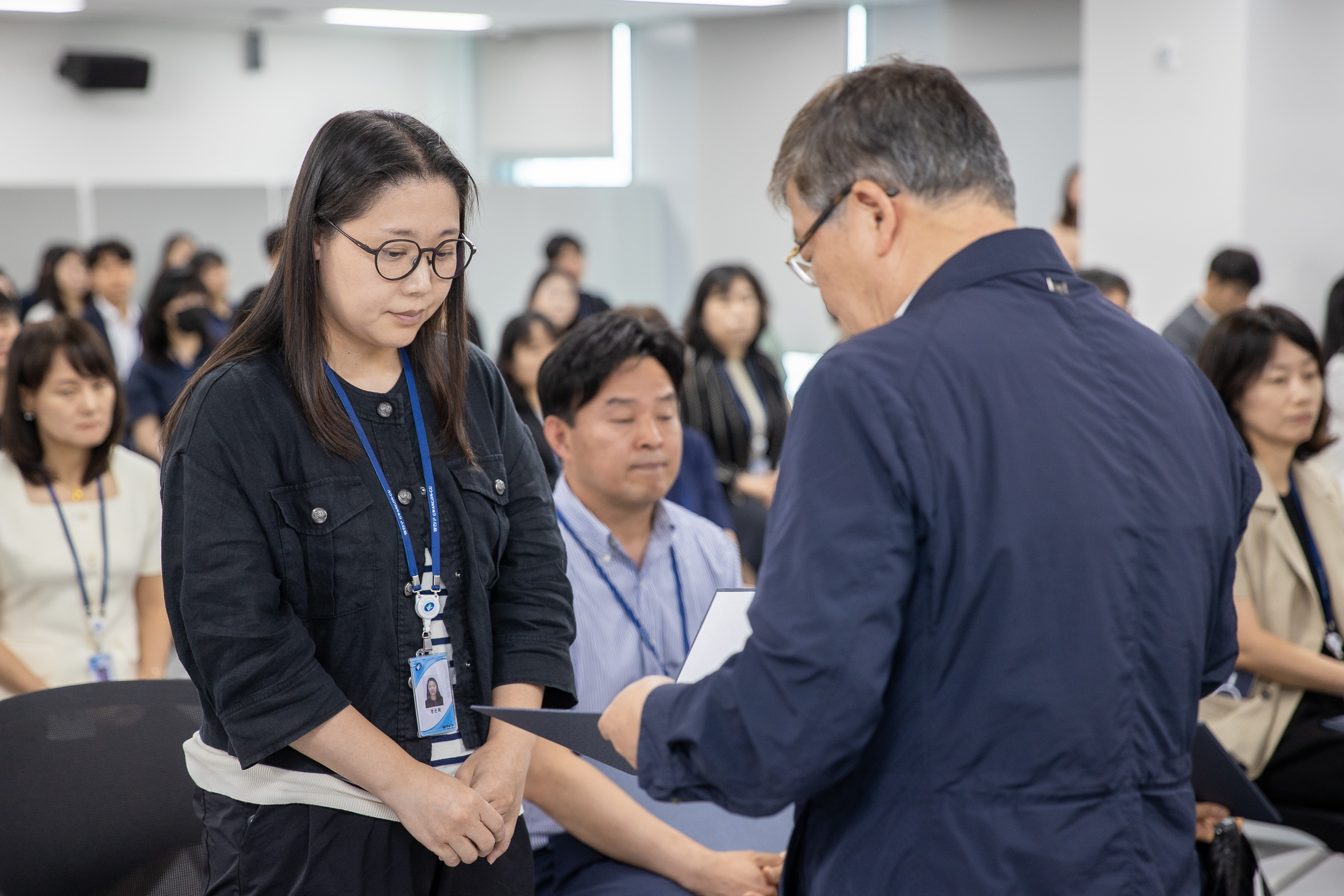 20250630-2025 하반기 정기인사 발령장 수여식 20250630-116767_L_123000.jpg