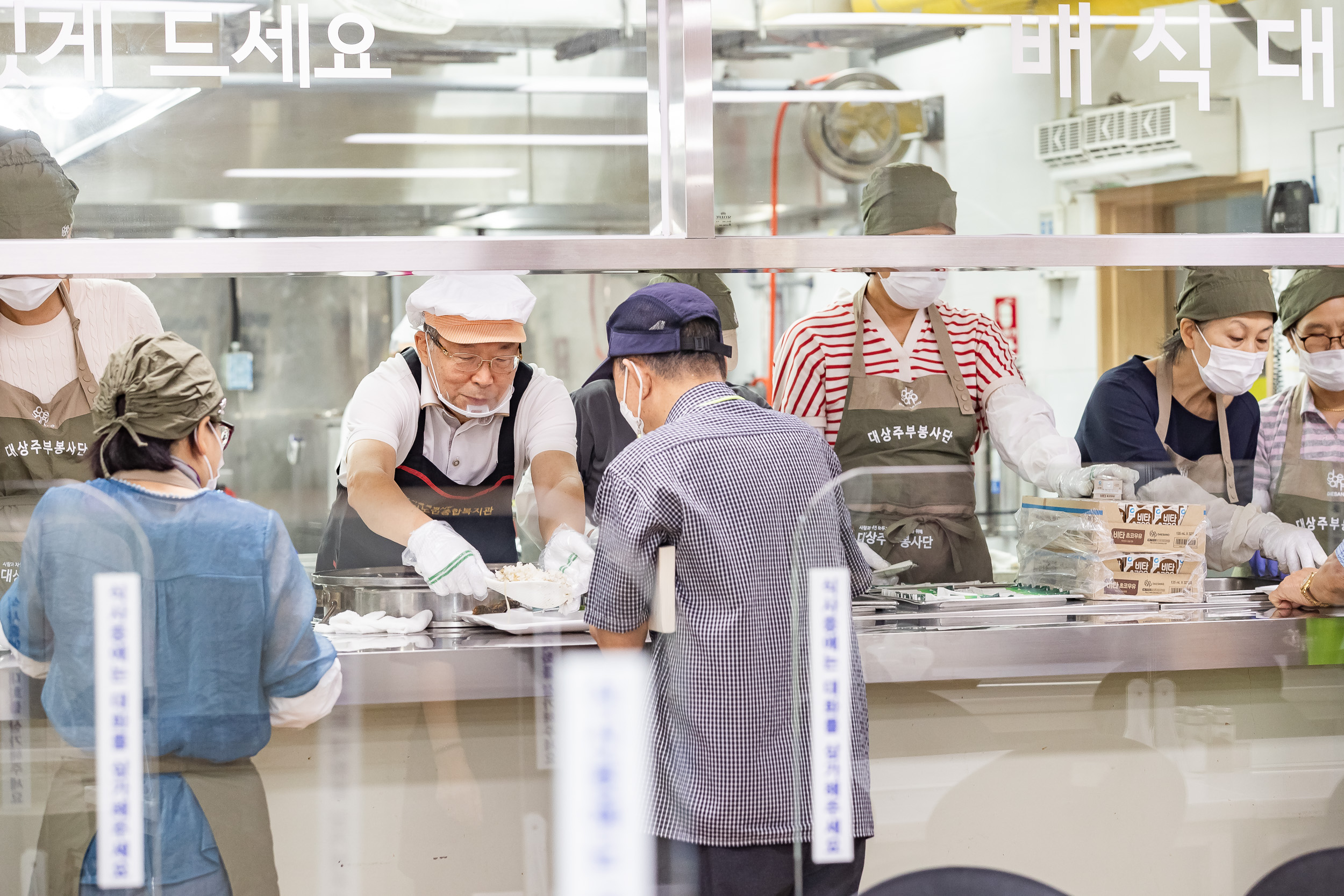 20250819-광진노인종합복지관 배식봉사 20250819-2506_L_105757.jpg