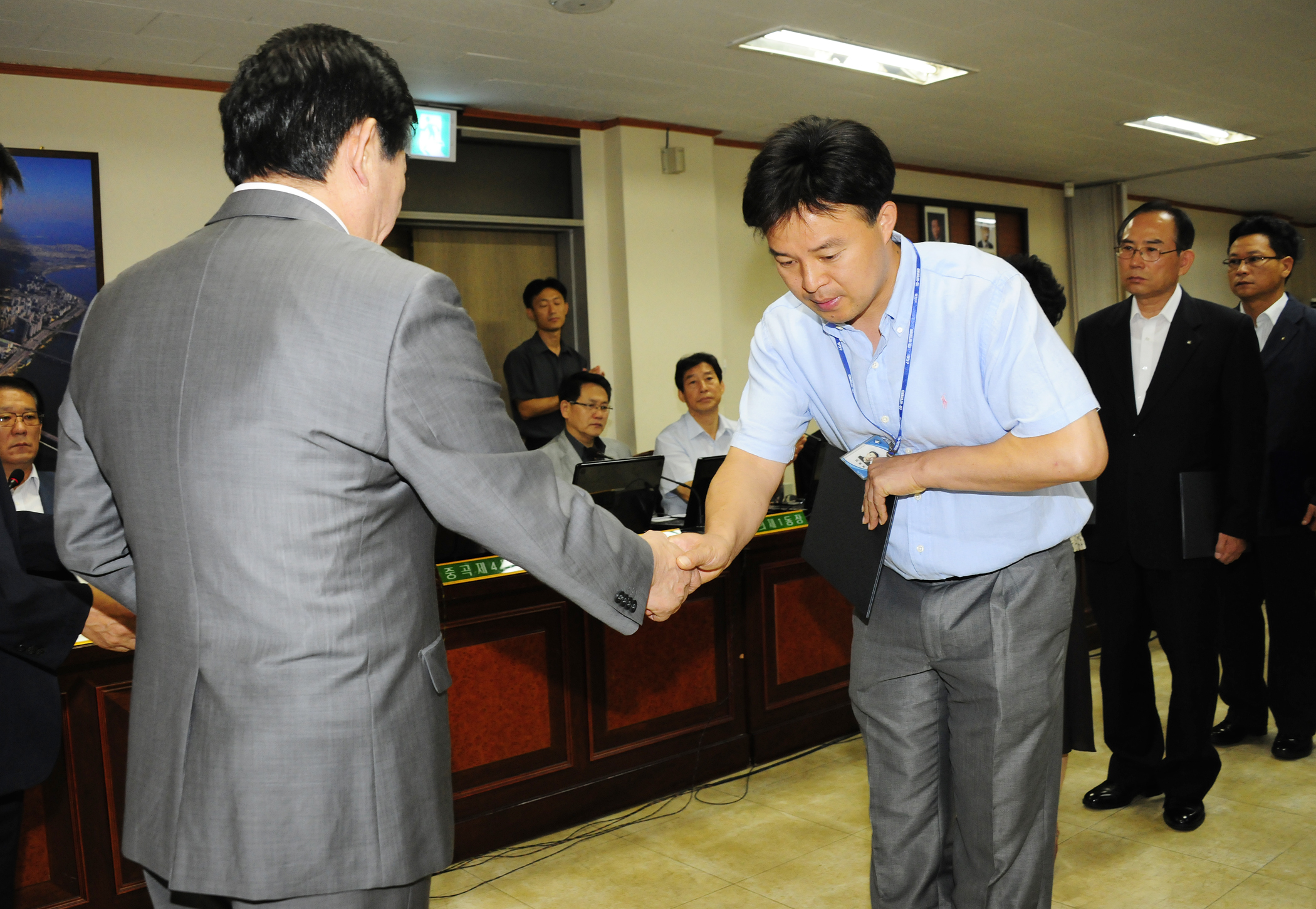 20110721-확대간부회의 표창장 수여 38708.JPG