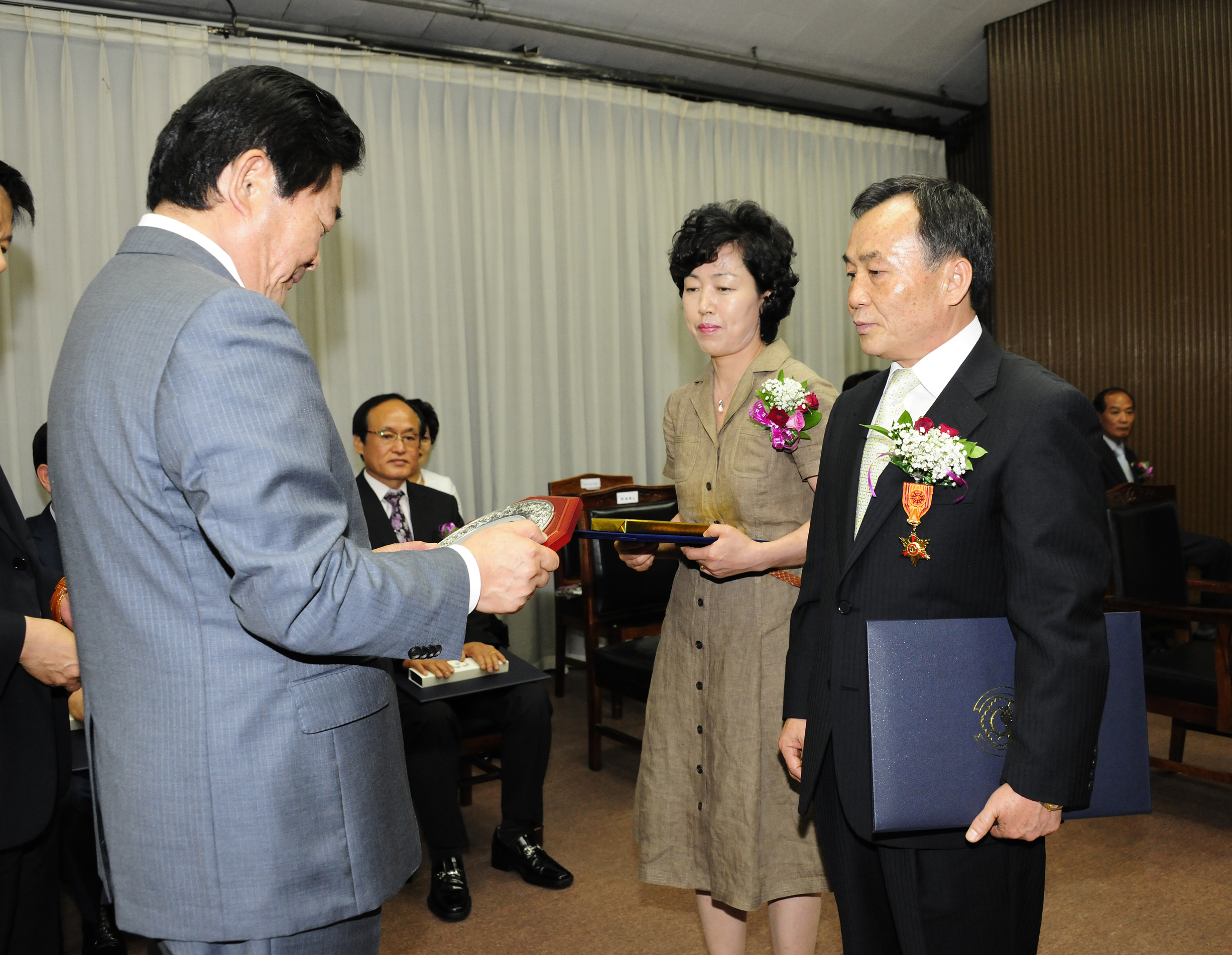 20110629-2011 상반기 퇴임식 36983.JPG