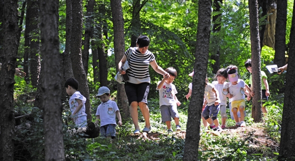 20110616-숲과 함께 놀자-숲 어린이 집 일일교사 35917.JPG