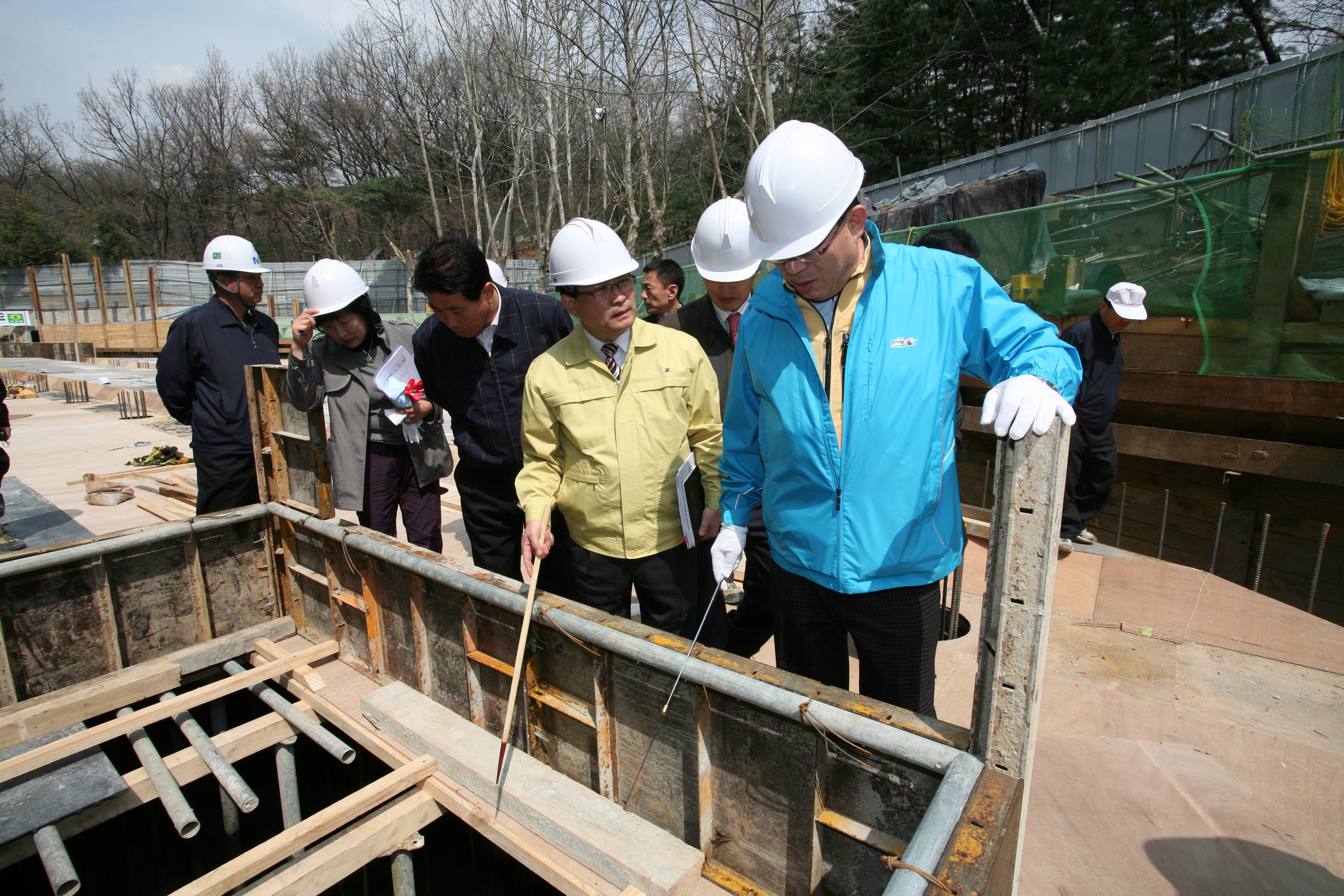 동의초등학교 저수조공사 현장 방문 I00000007643.JPG