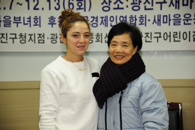 20111207-새마을 부녀회 사랑의 목도리 전달 44862.JPG