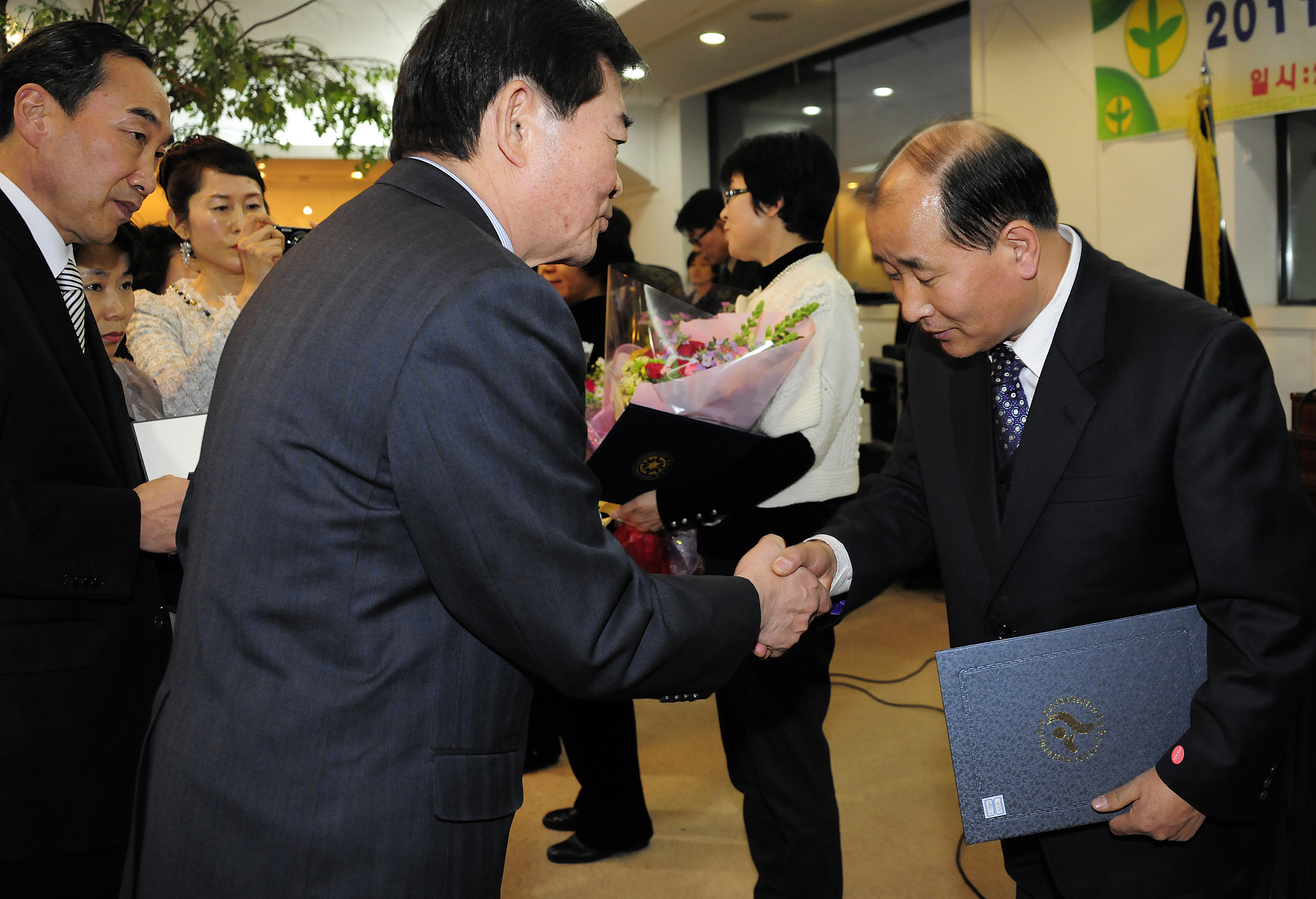 20111216-새마을지회 새마을지도자대회 및 송년회 45746.JPG