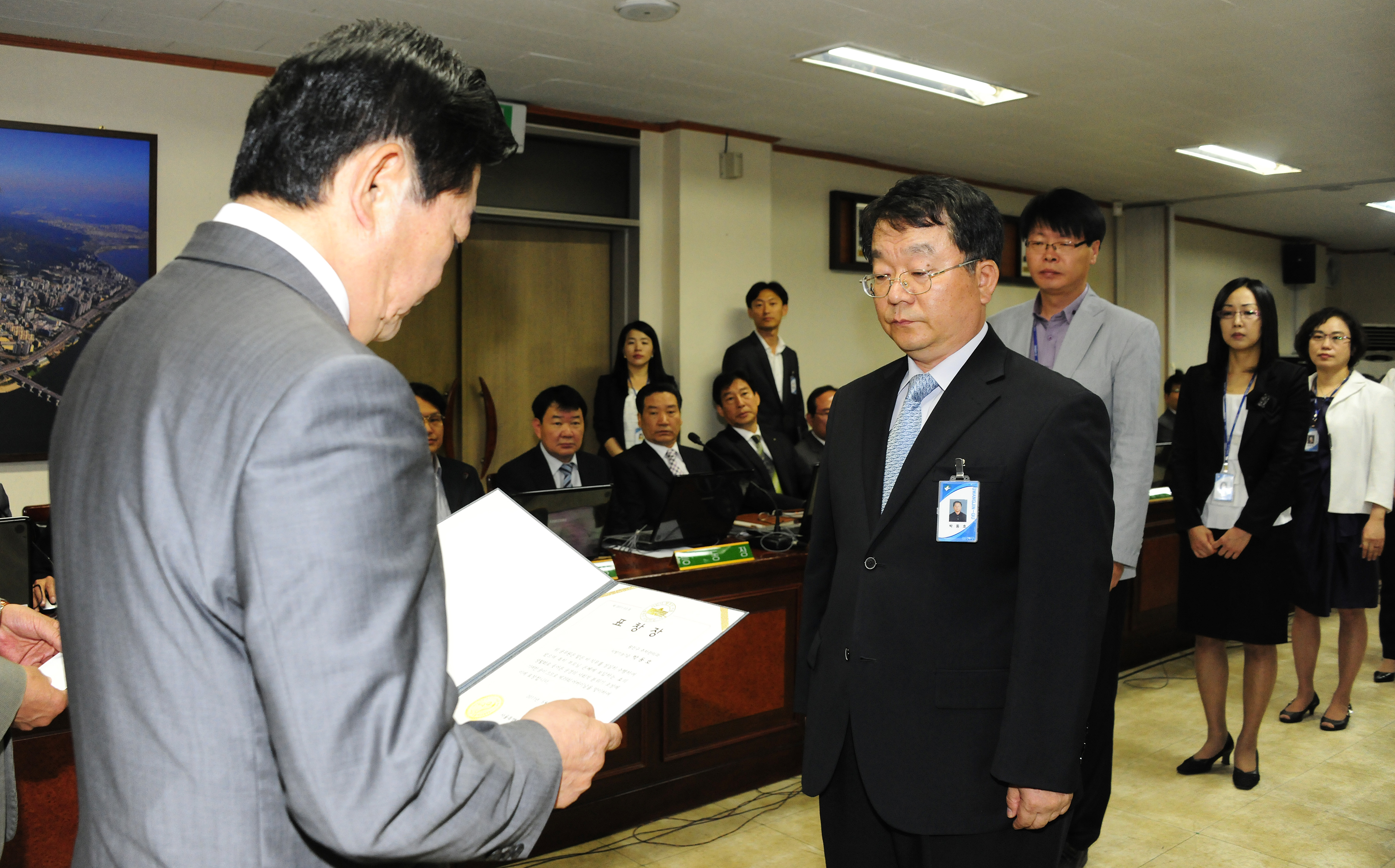 20110519-구확대간부회의 표창장 수여식 34302.JPG