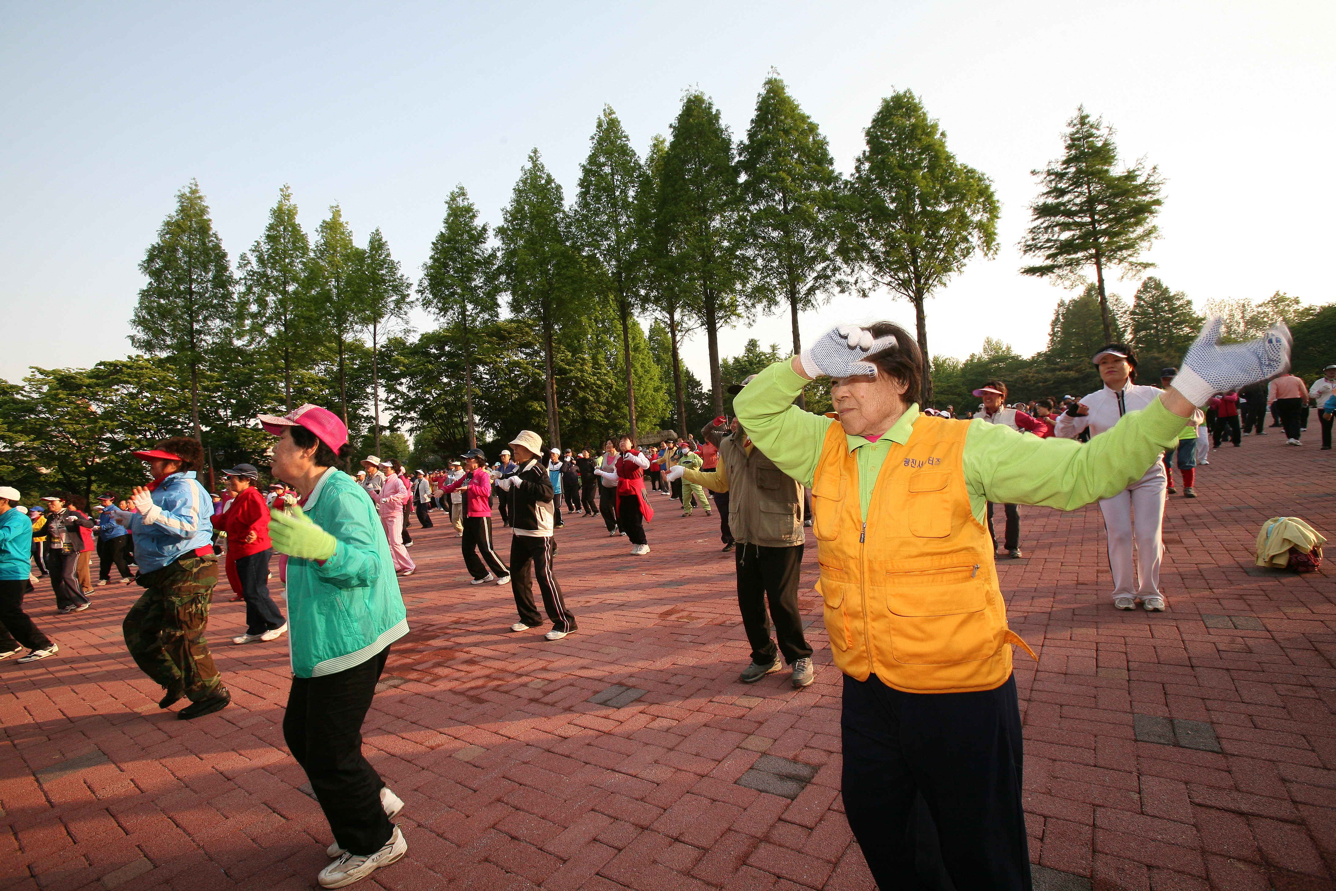 제14회 광진구민의날 기념 광진구민 한가족 걷기대회 11378.JPG