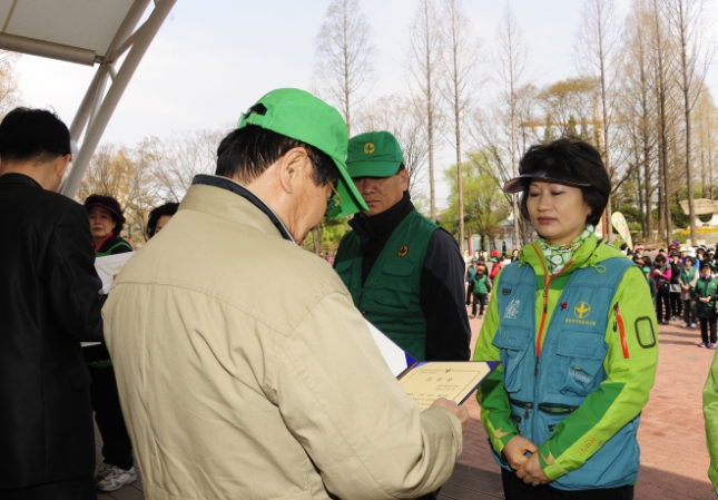 20110419-새마을의 날 제정 기념 광진구 새마을가족 및 구민걷기대회 31307.JPG