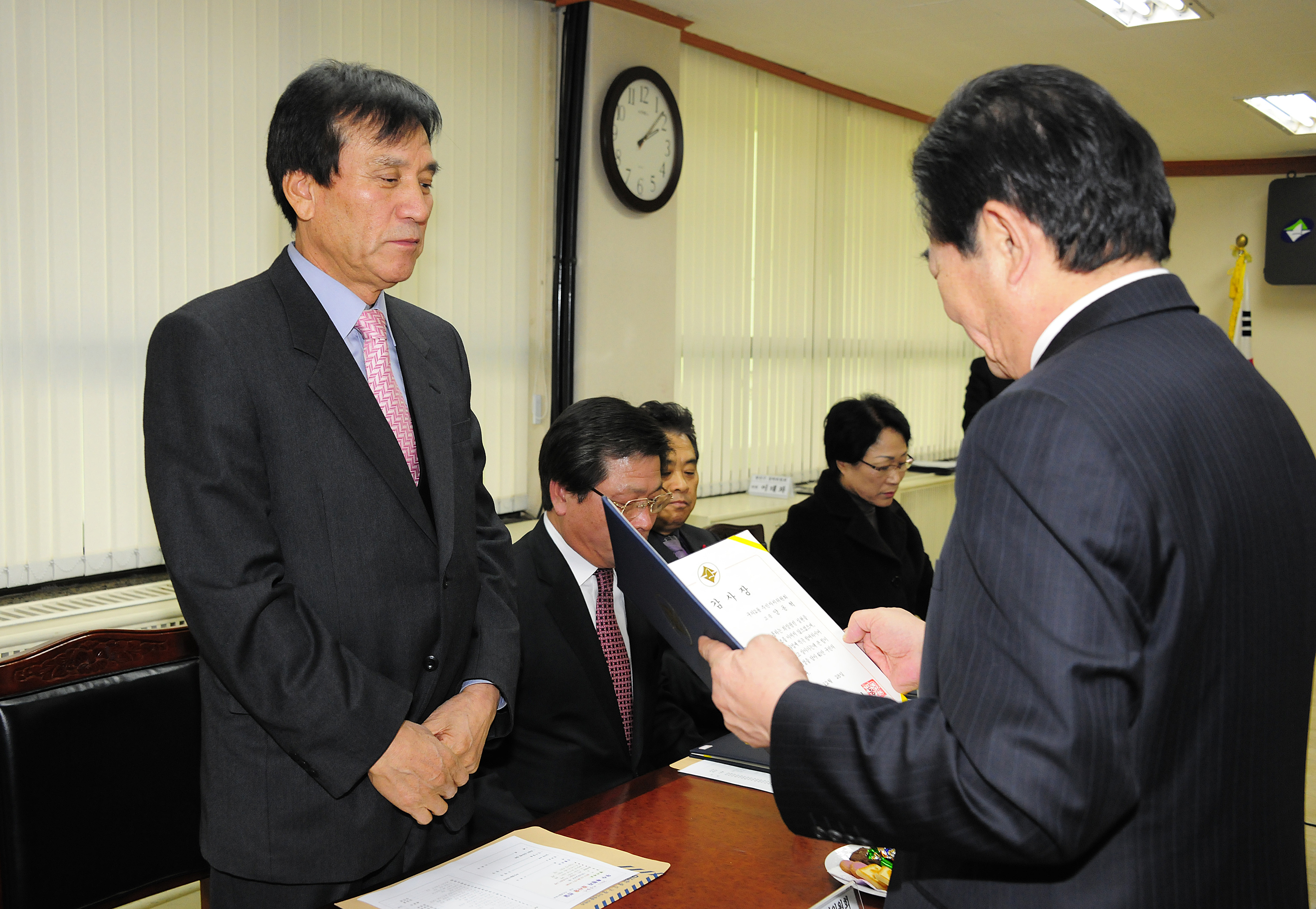 20111228-이웃돕기 우수 후원자 감사장 전달 47176.JPG