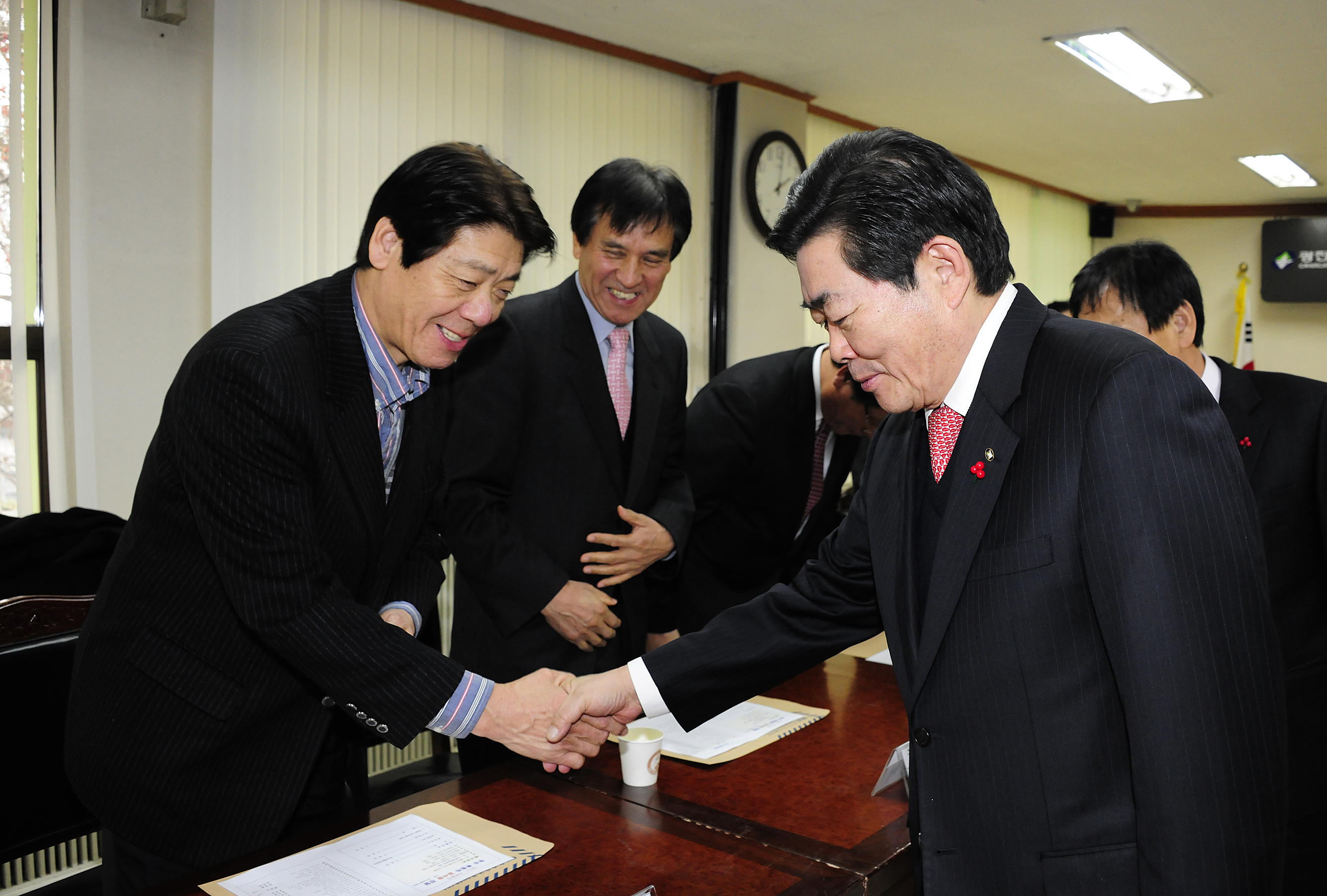 20111228-이웃돕기 우수 후원자 감사장 전달 47157.JPG