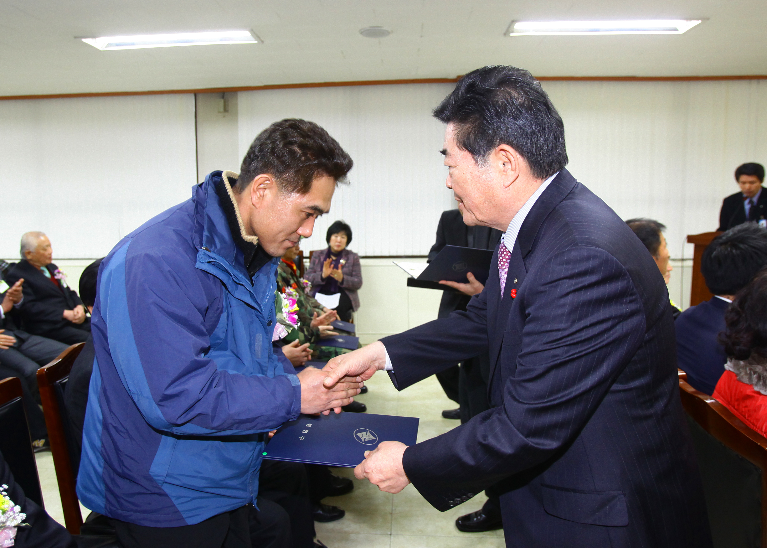 20101227-12월 정기 구민표창 20714.JPG