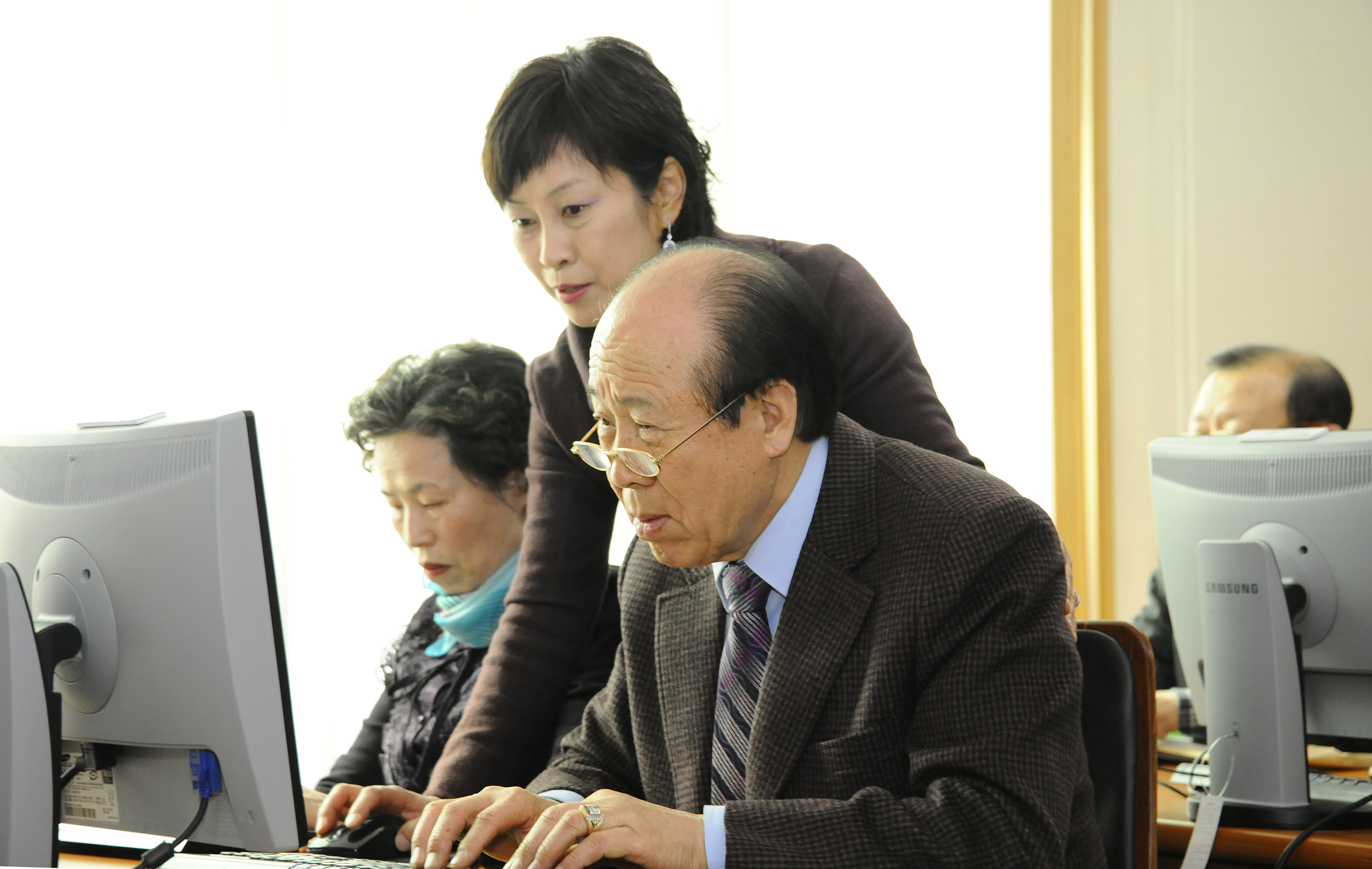 20110310-정보화 교육센터  및 양로원 현장방문 27357.JPG