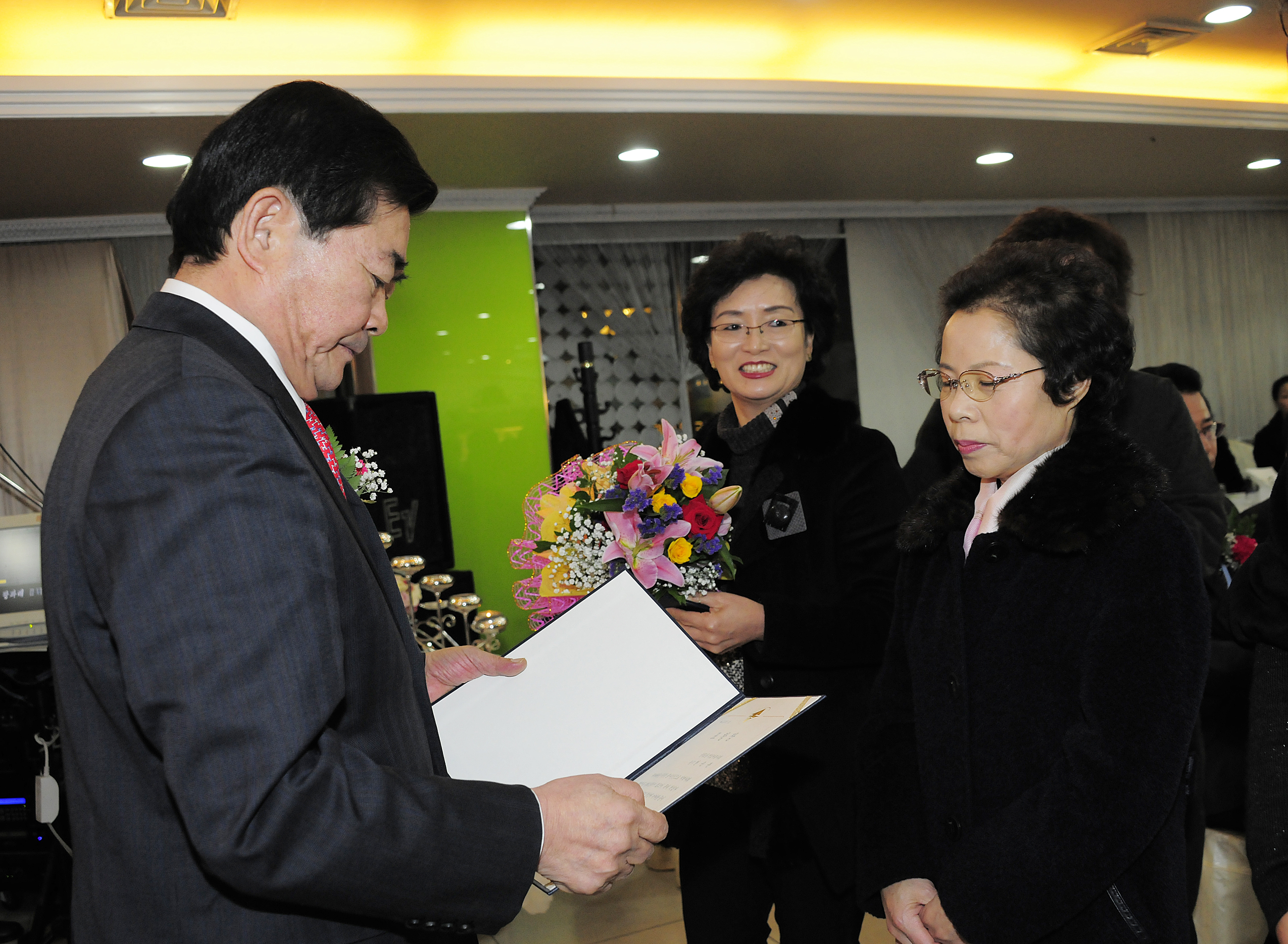 20111221-중곡1동 주민자치위원회 및 직능단체 연합송년회 46437.JPG