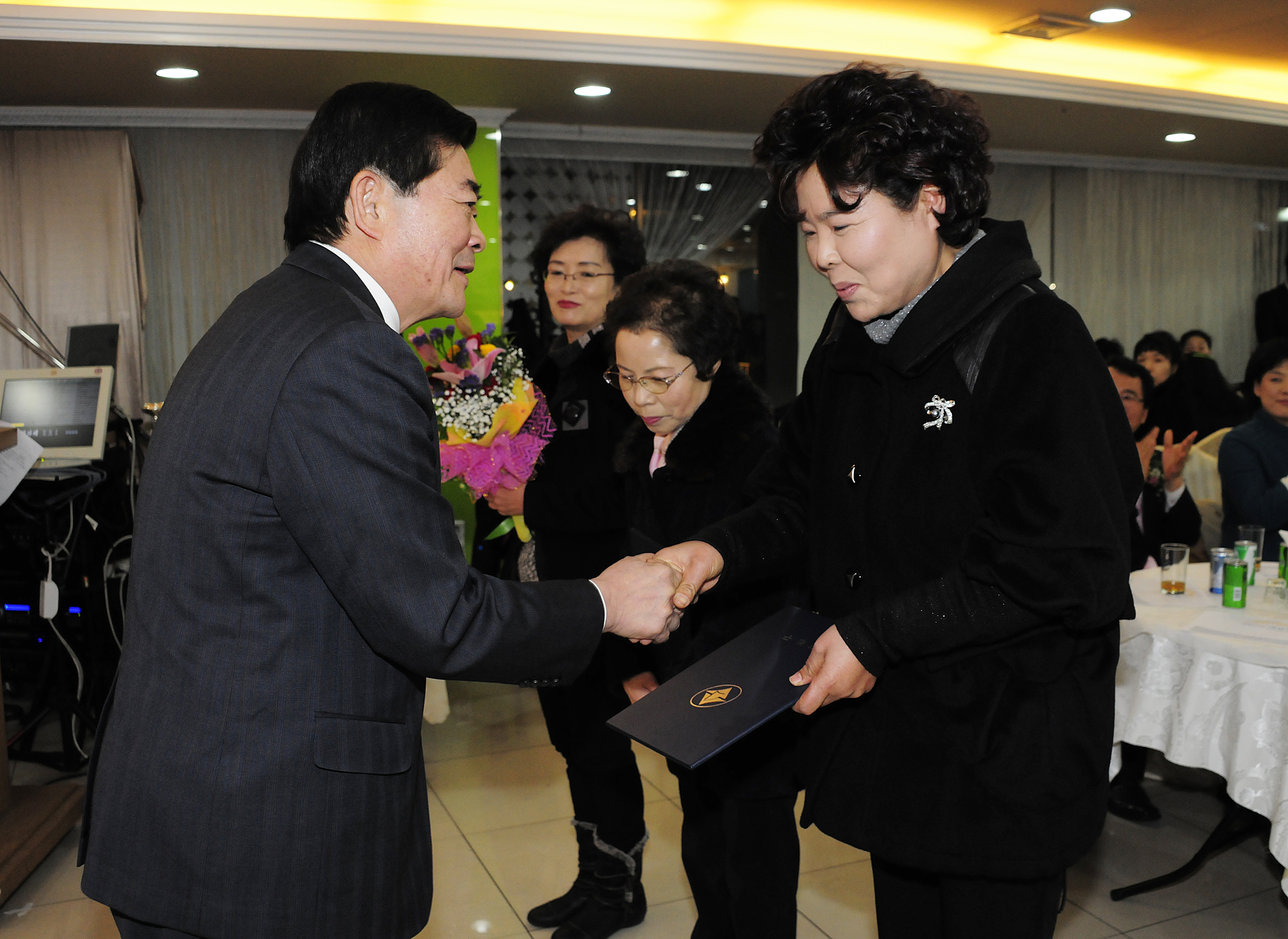 20111221-중곡1동 주민자치위원회 및 직능단체 연합송년회 46441.JPG