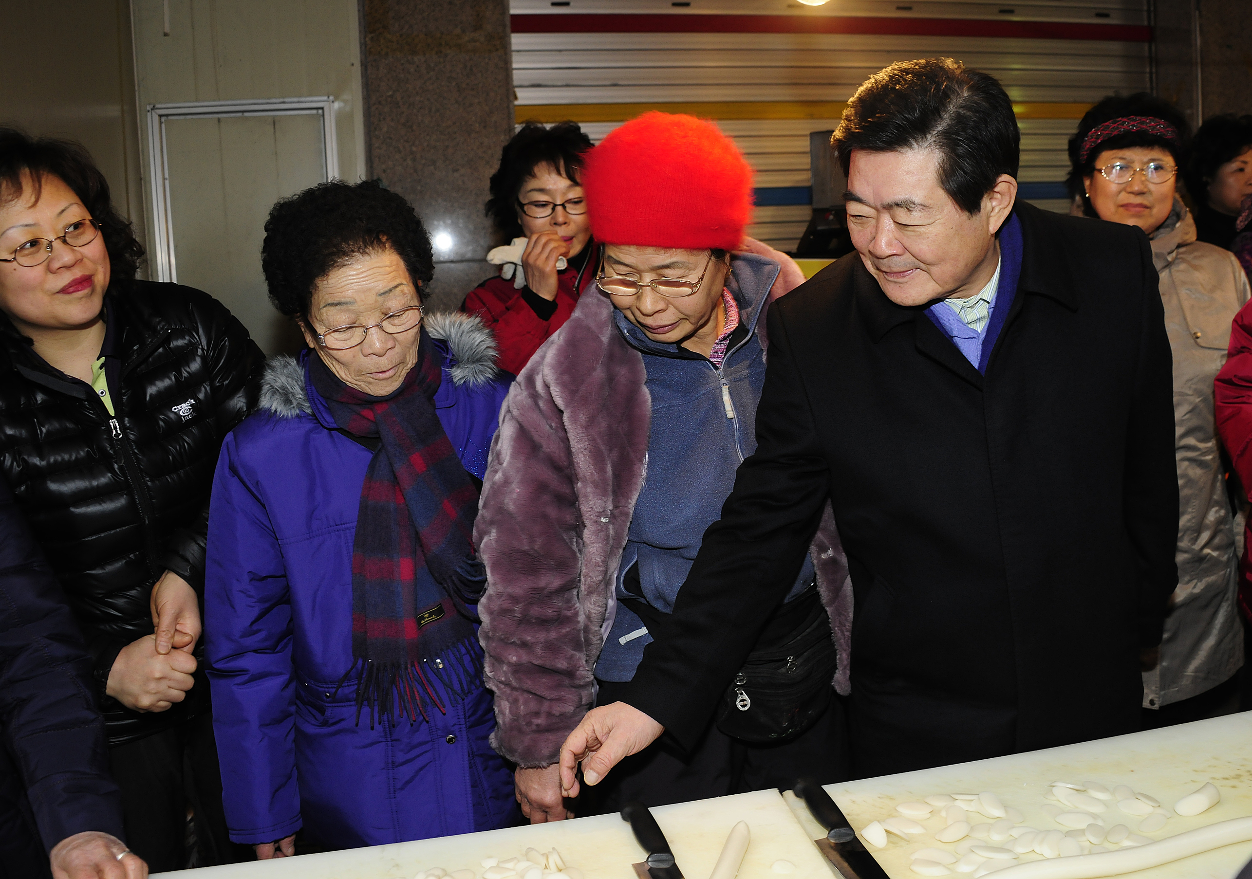 20120116-설맞이 전통시장방문 48315.JPG