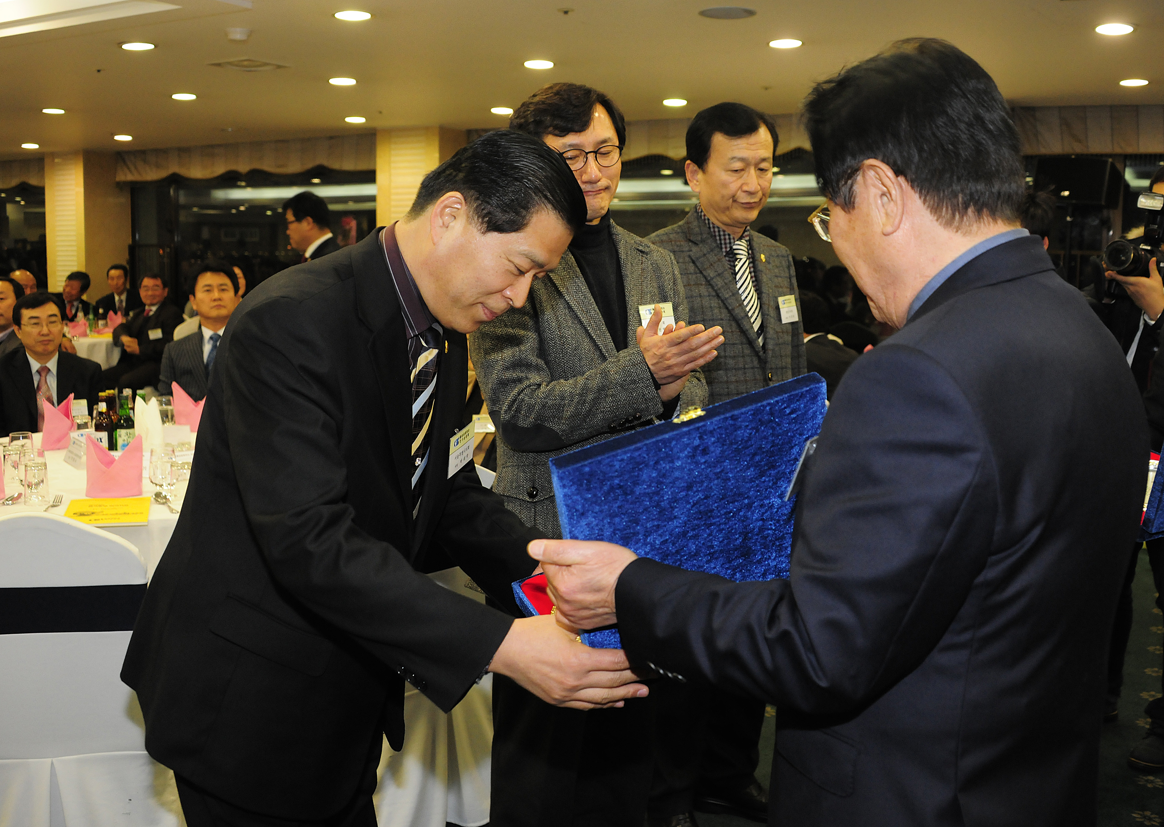 20120117-광진구 상공회 정기총회 및 제4대회장 취임식 48513.JPG