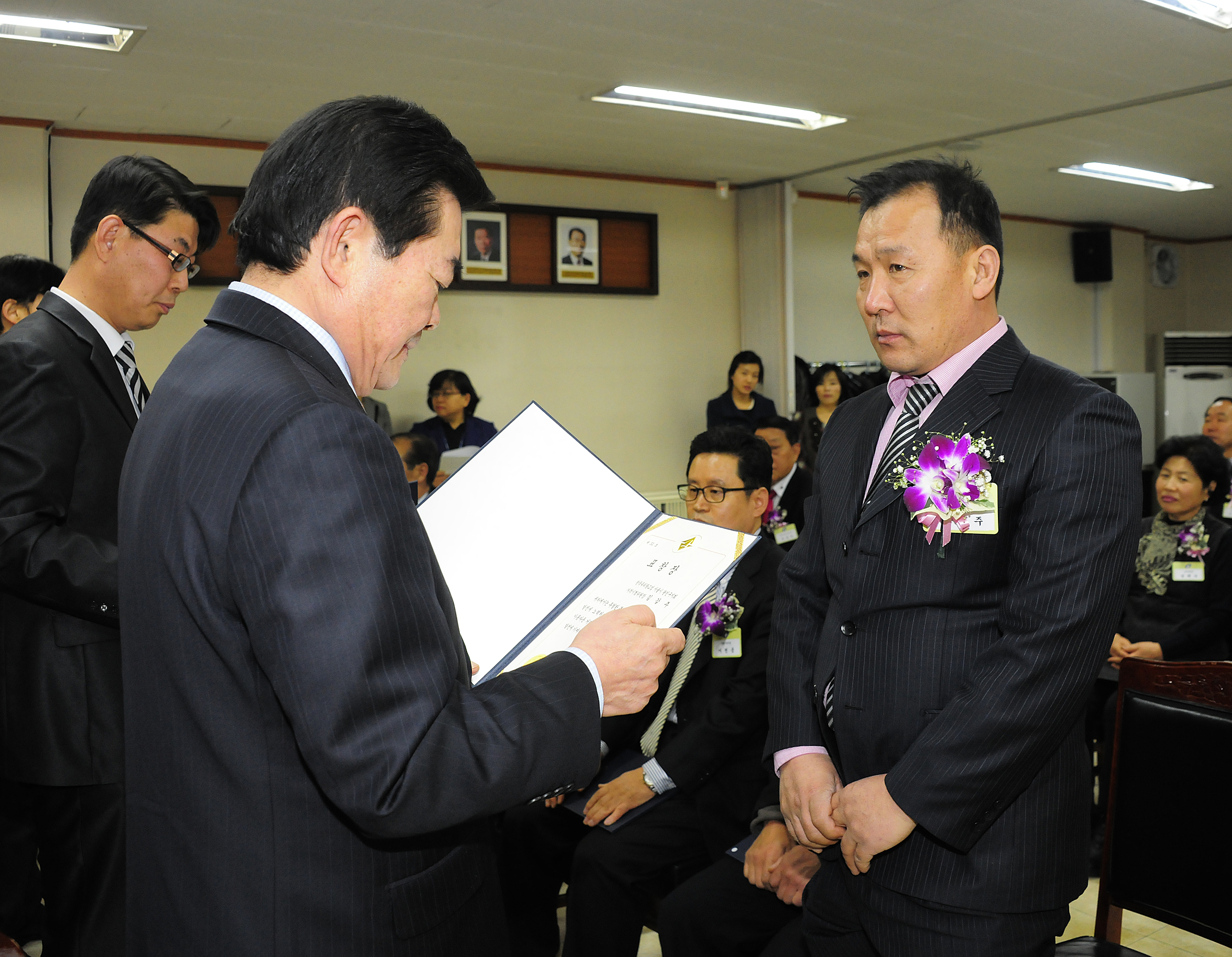 20120130-1월 정기구민표창 49104.JPG