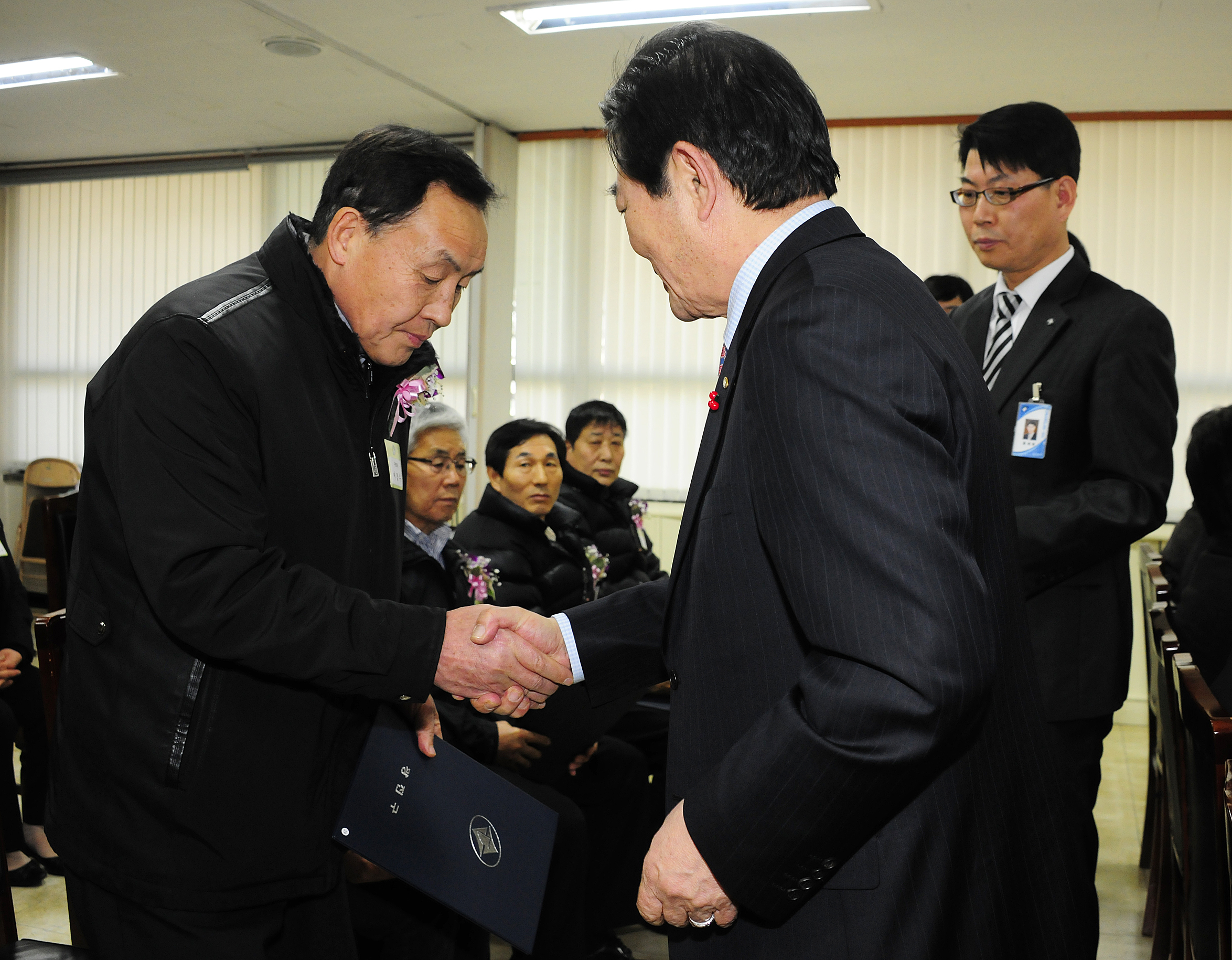 20120130-1월 정기구민표창 49125.JPG