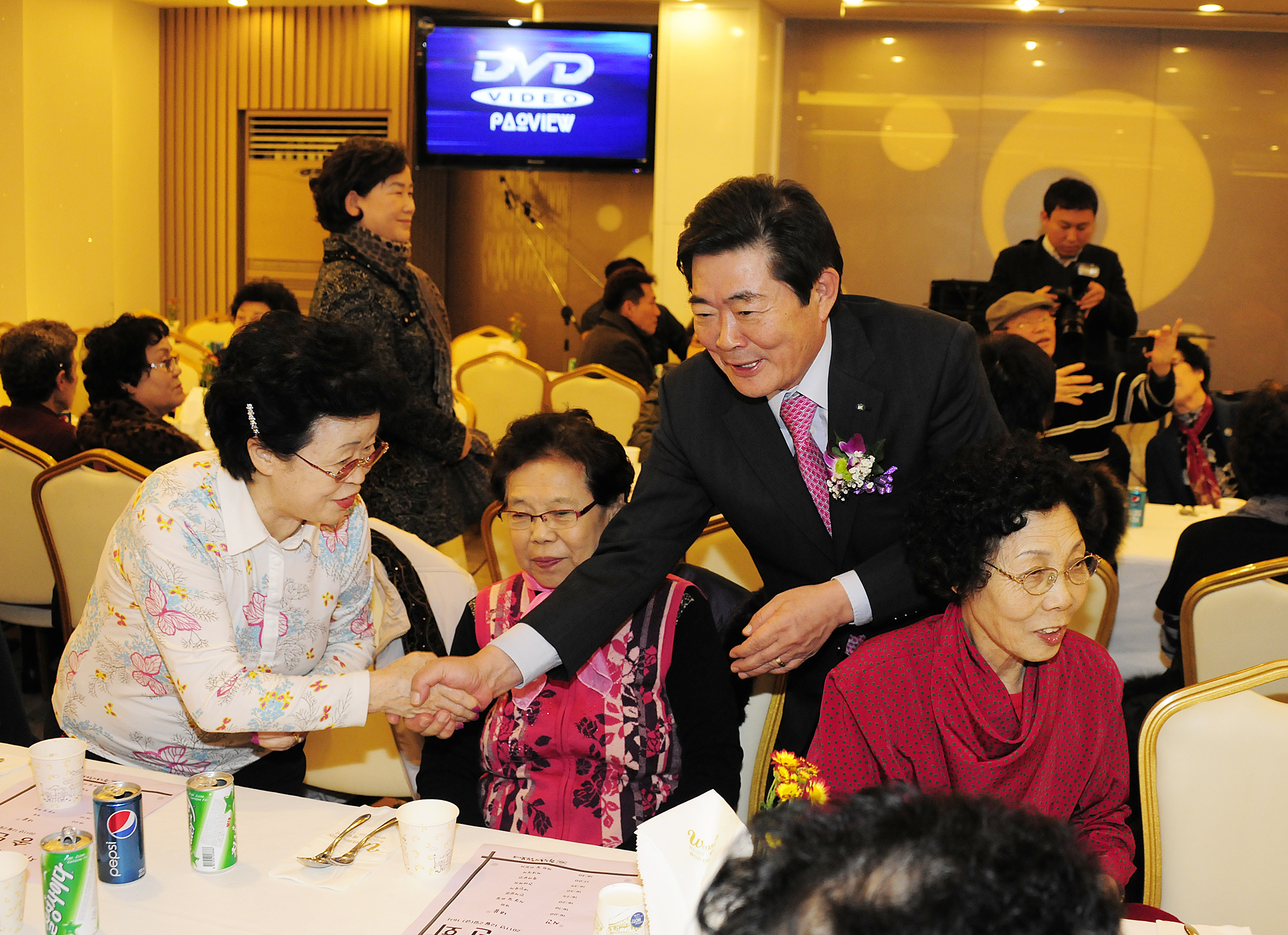 20111202-제8회 따뜻한 사람들과 함께하는 자원봉사자 후원자 송년회 44117.JPG