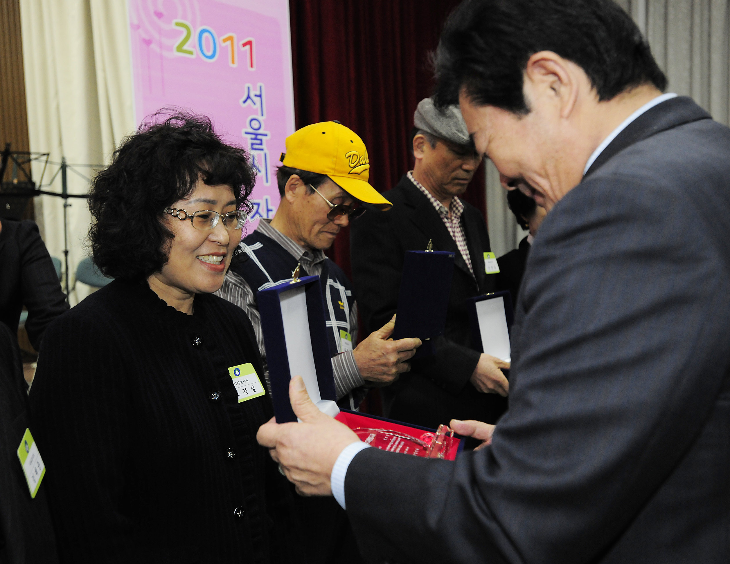 20111206-자원봉사자의 날 우수자원봉사자 표창 44430.JPG