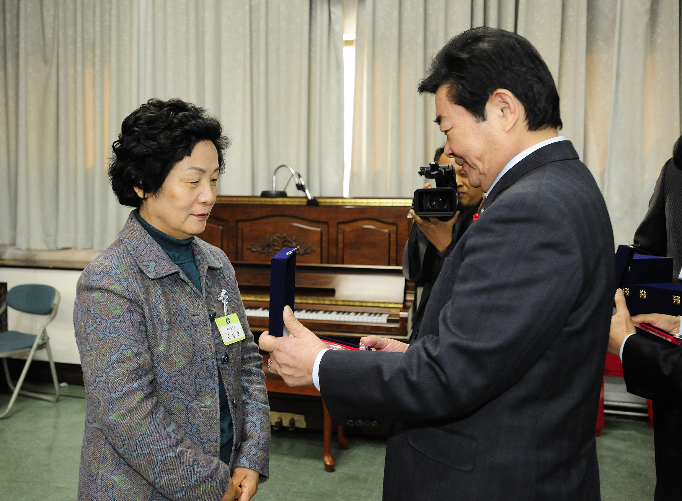 20111206-자원봉사자의 날 우수자원봉사자 표창 44453.JPG