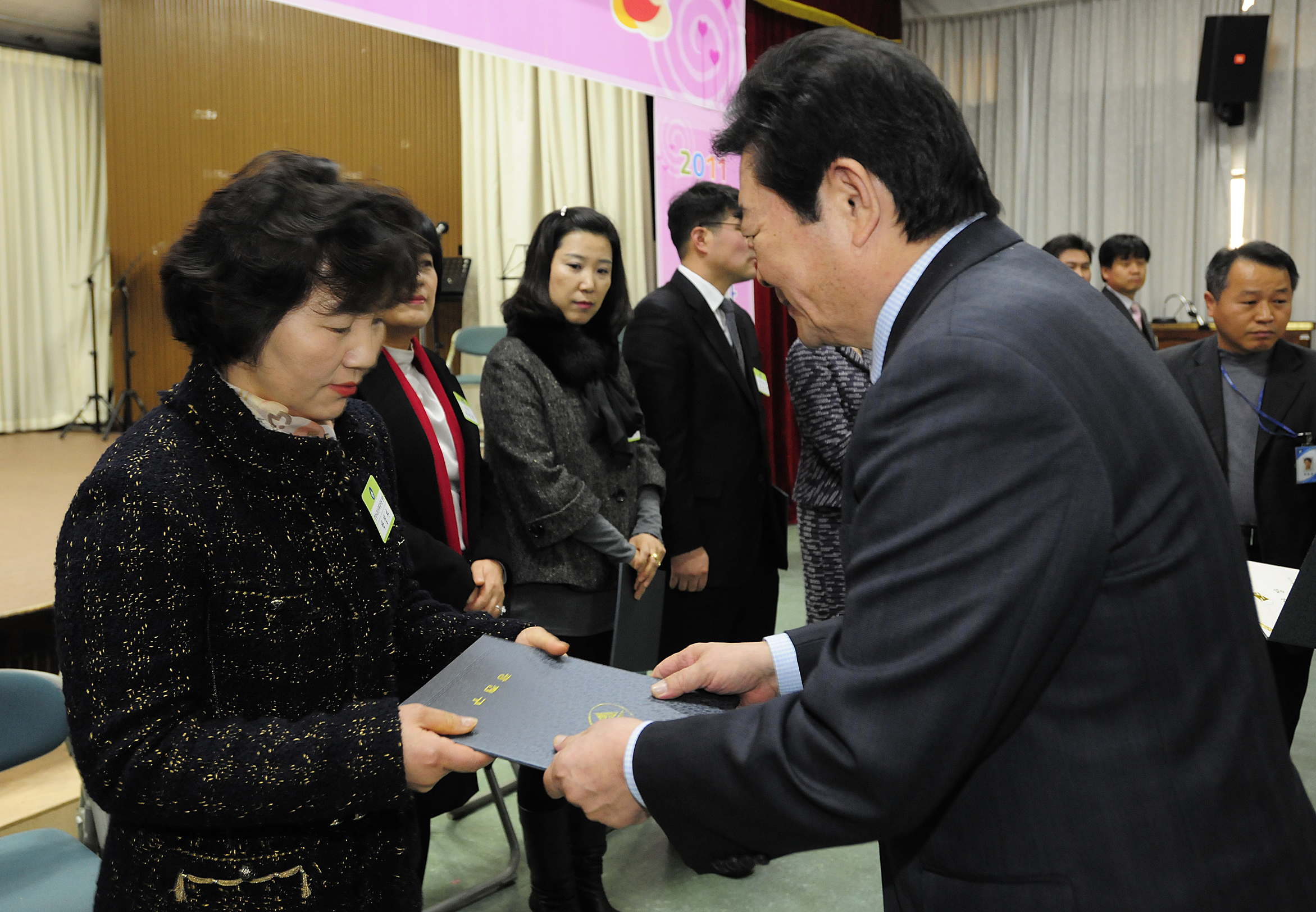 20111206-자원봉사자의 날 우수자원봉사자 표창 44626.JPG