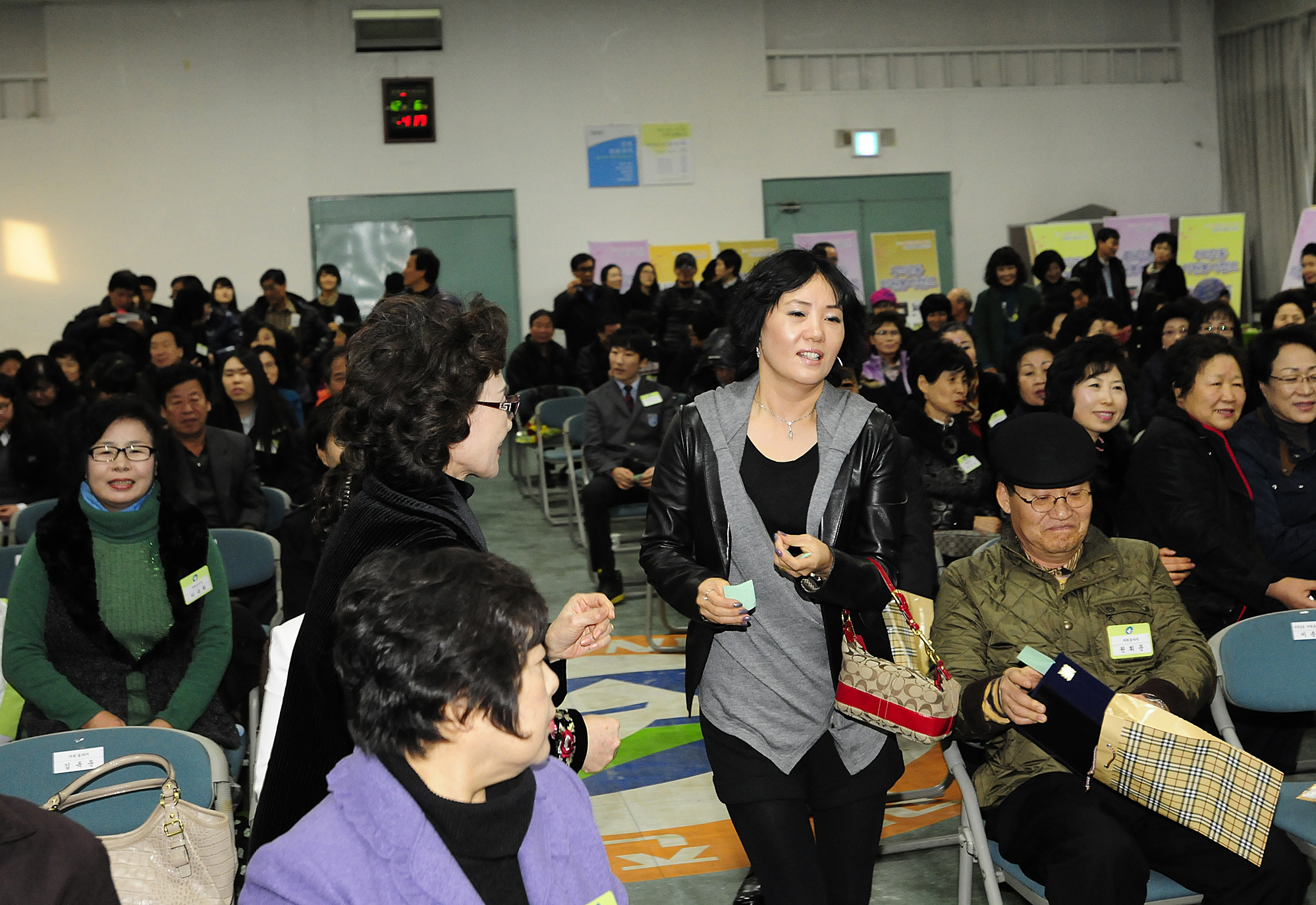20111206-자원봉사자의 날 우수자원봉사자 표창 44731.JPG