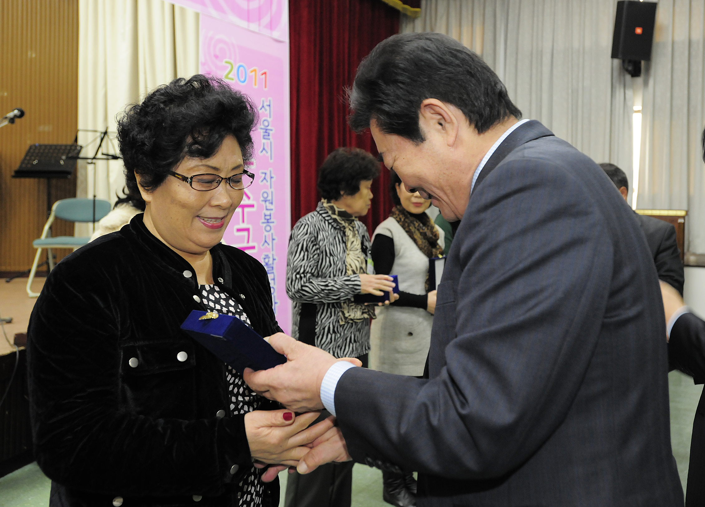 20111206-자원봉사자의 날 우수자원봉사자 표창 44515.JPG