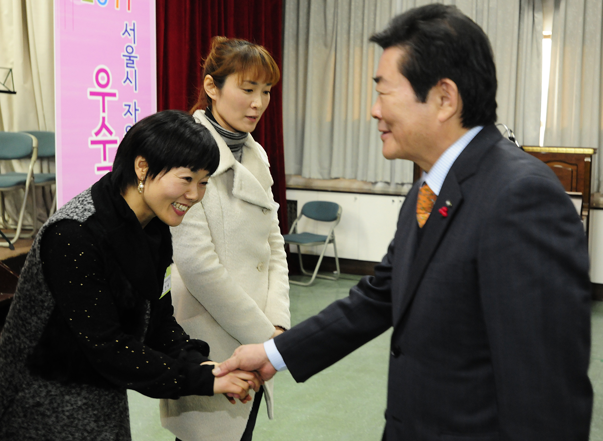 20111206-자원봉사자의 날 우수자원봉사자 표창 44641.JPG
