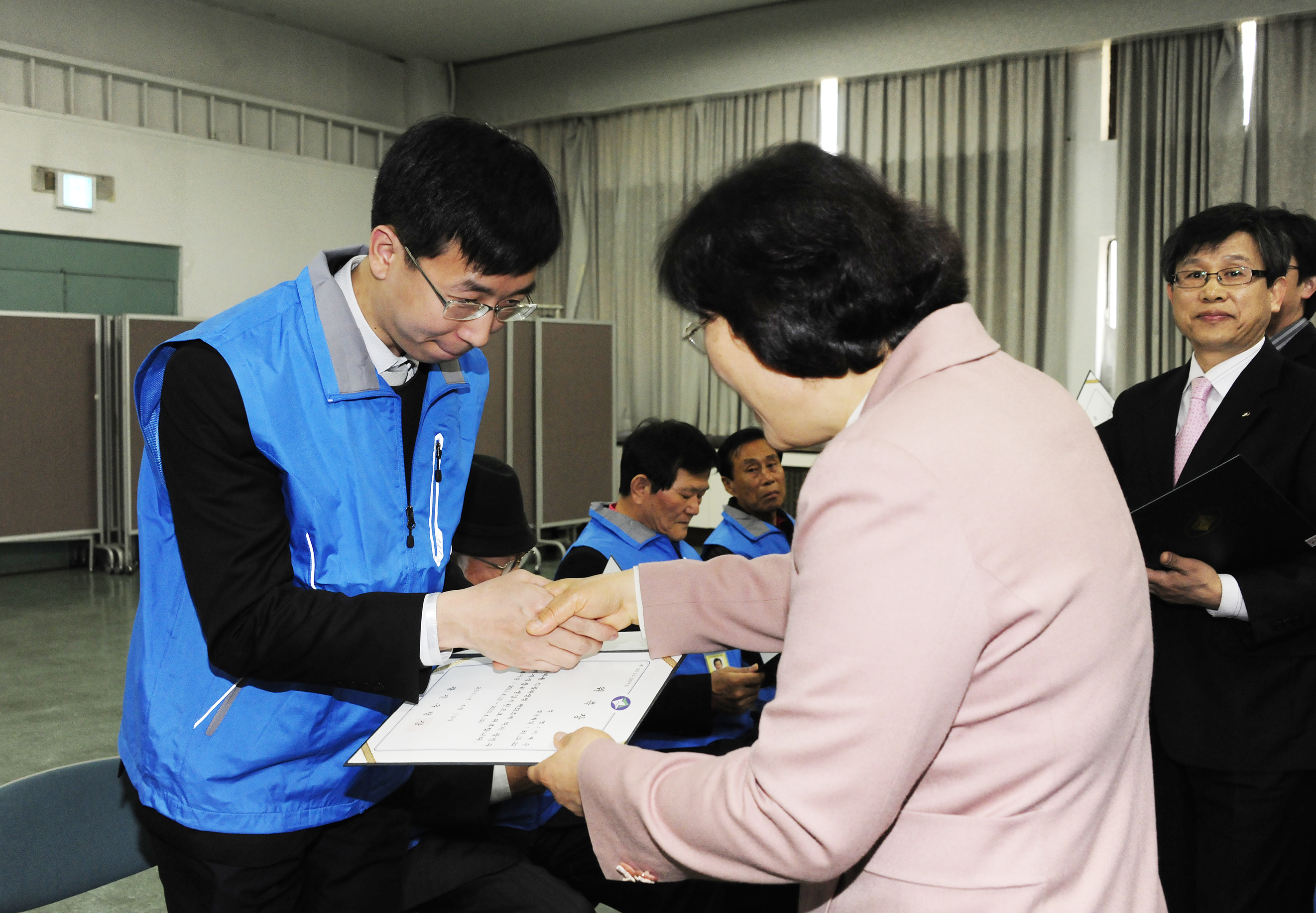 20110413-소비자 식품위생 감시원 위촉실 30339.JPG