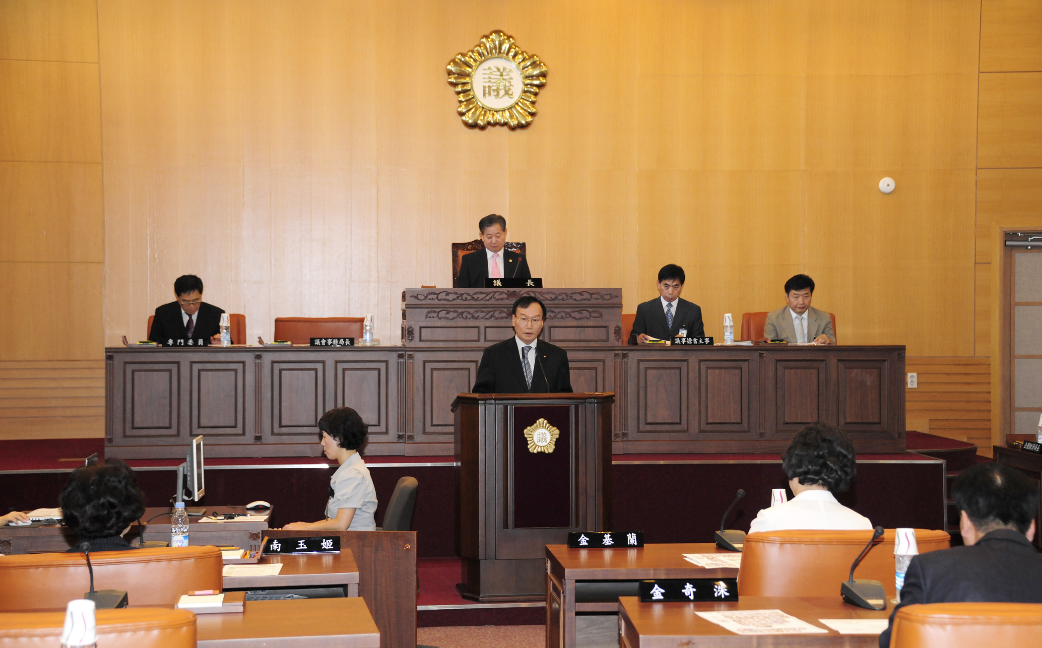 20110825-제151회 광진구의회 임시회-1차 본회의 개회식 39439.JPG