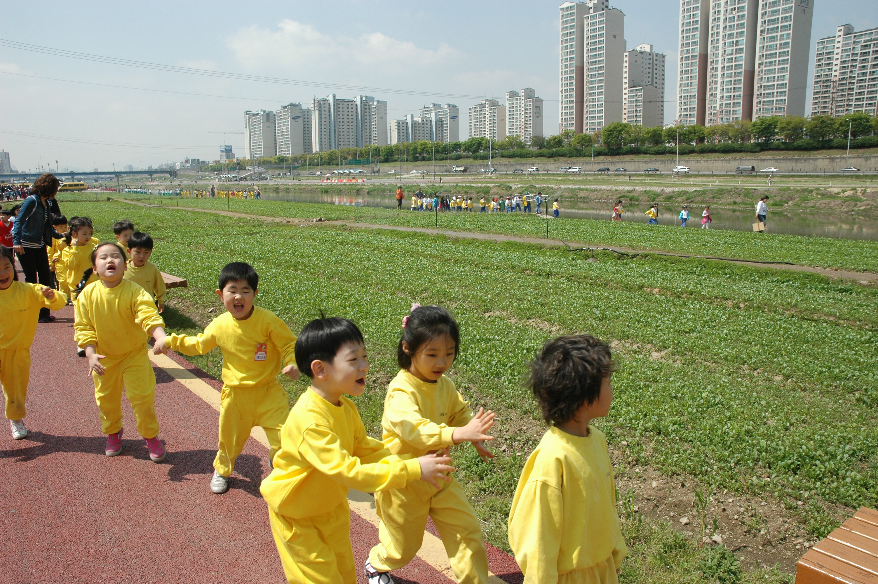 중랑천둔치 자연학습장 가꾸기 I00000005803.JPG