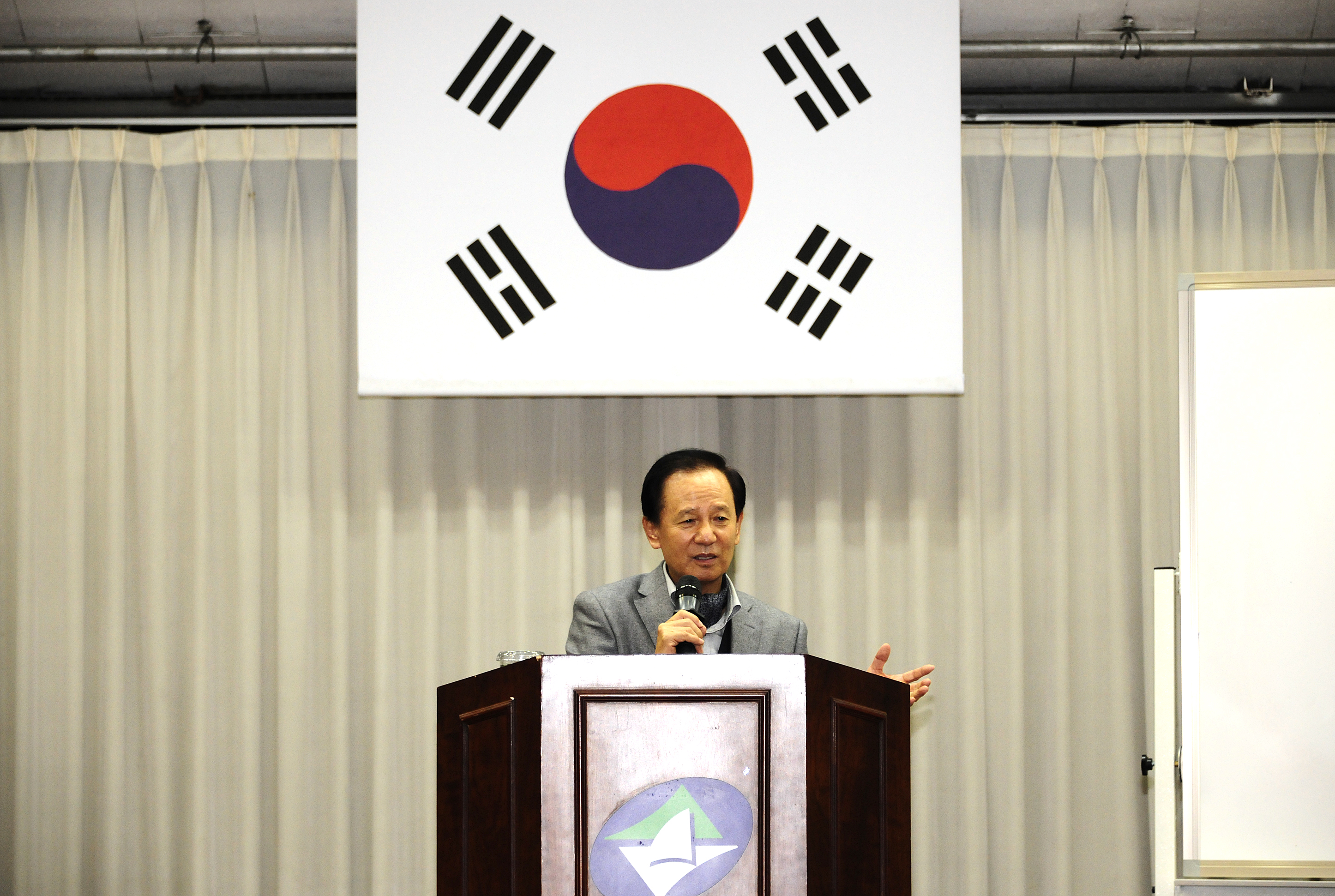 20111110-광나루 아카데미 8회차-강사 김홍신 43147.JPG