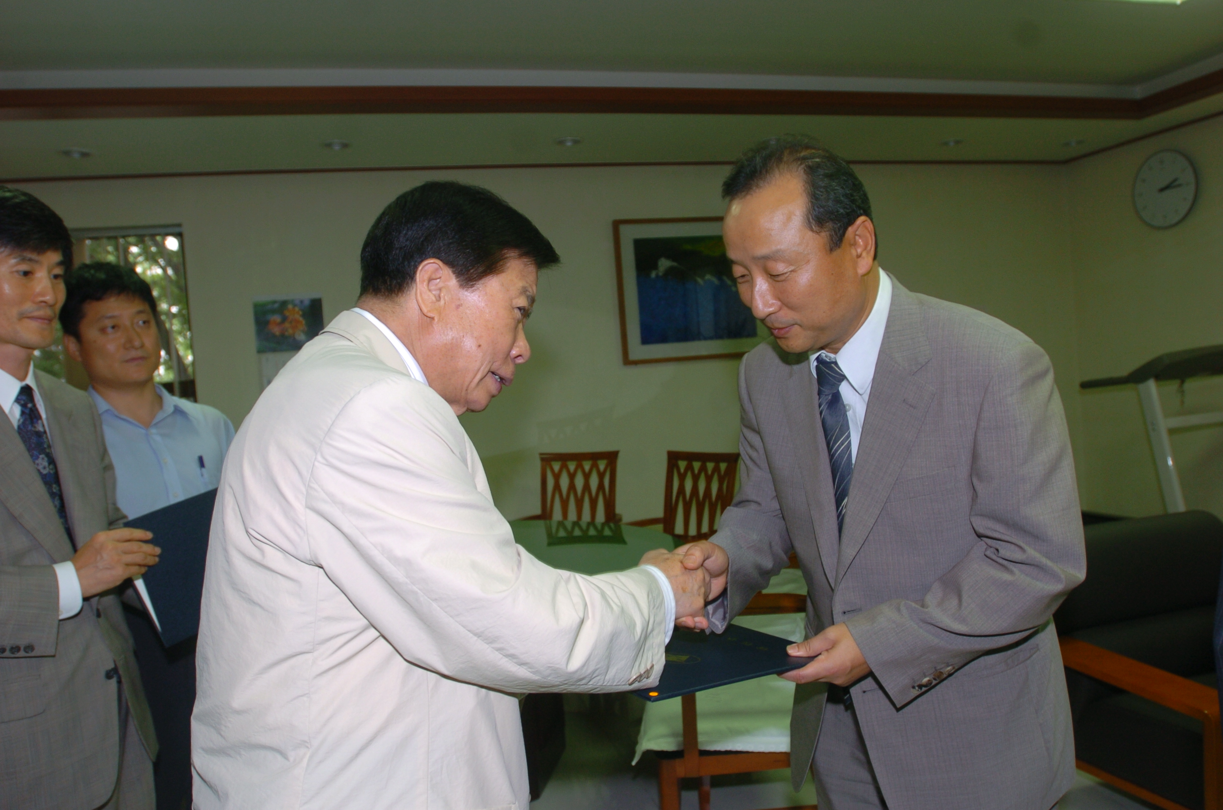 공동주택재건축 안전진단 예비 평가위원회 위촉장 수여식 I00000004363.JPG